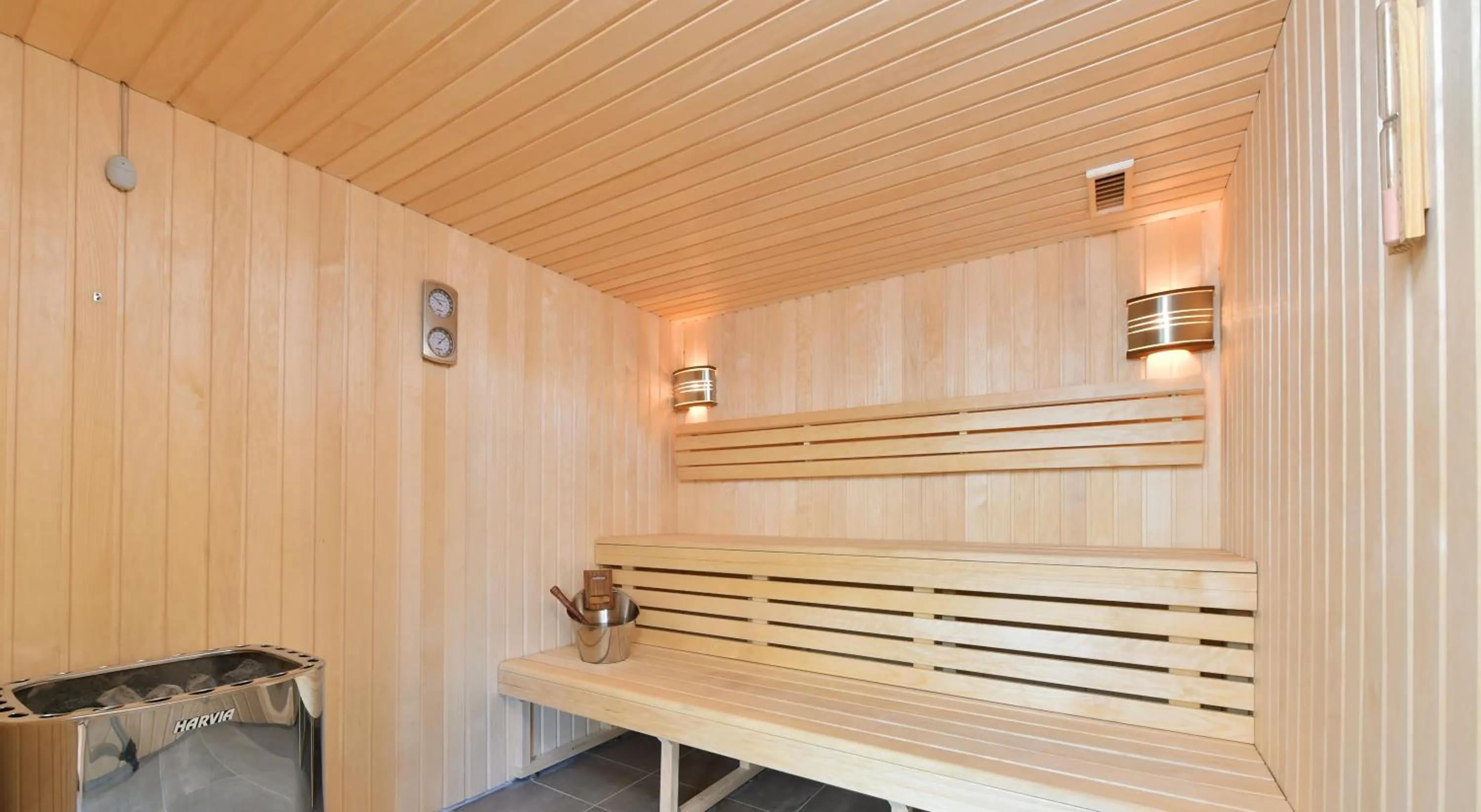 Sauna in Best Western Plus Central Park Hotel