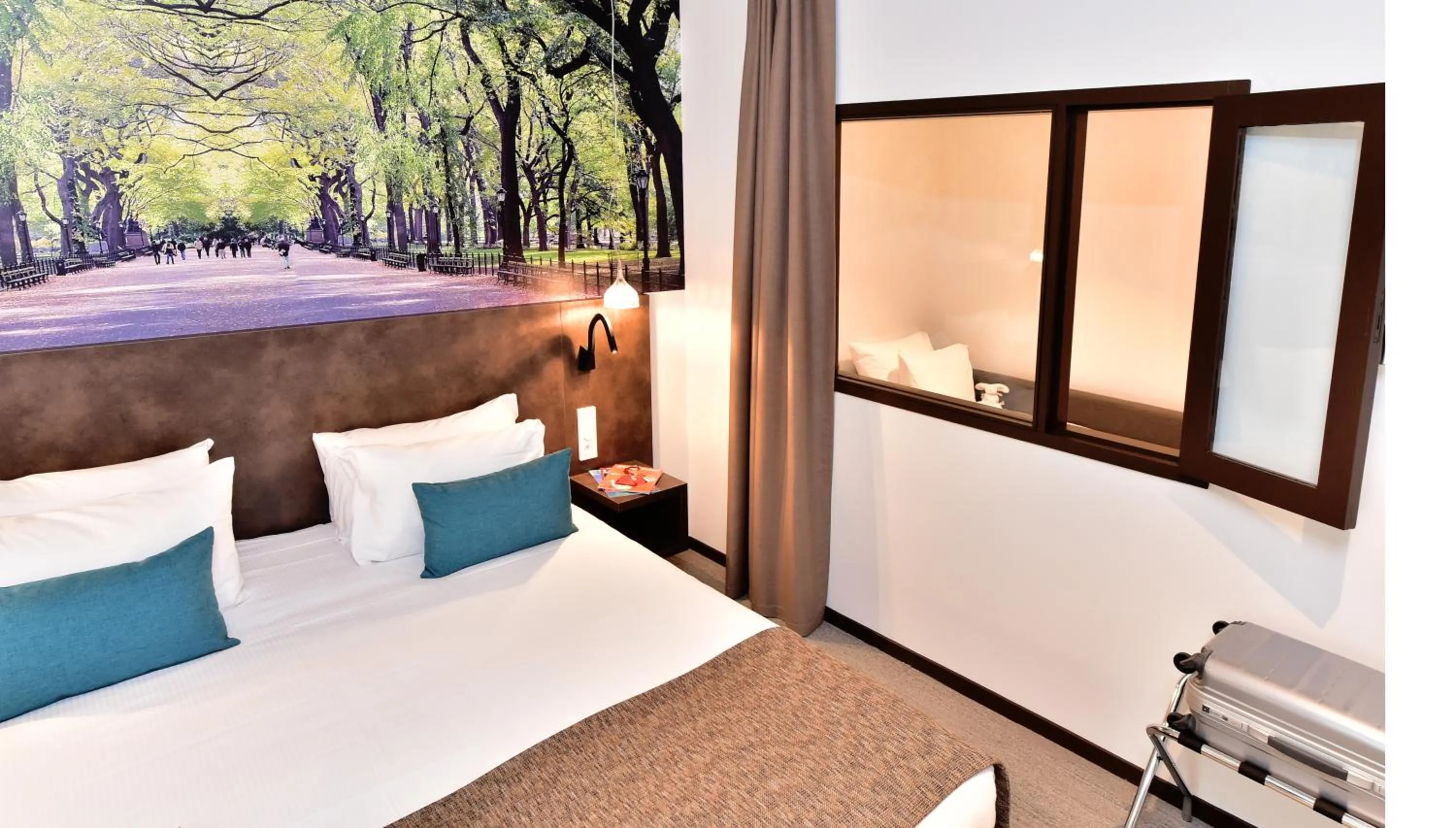 TV and multimedia, Bed in Best Western Plus Central Park Hotel