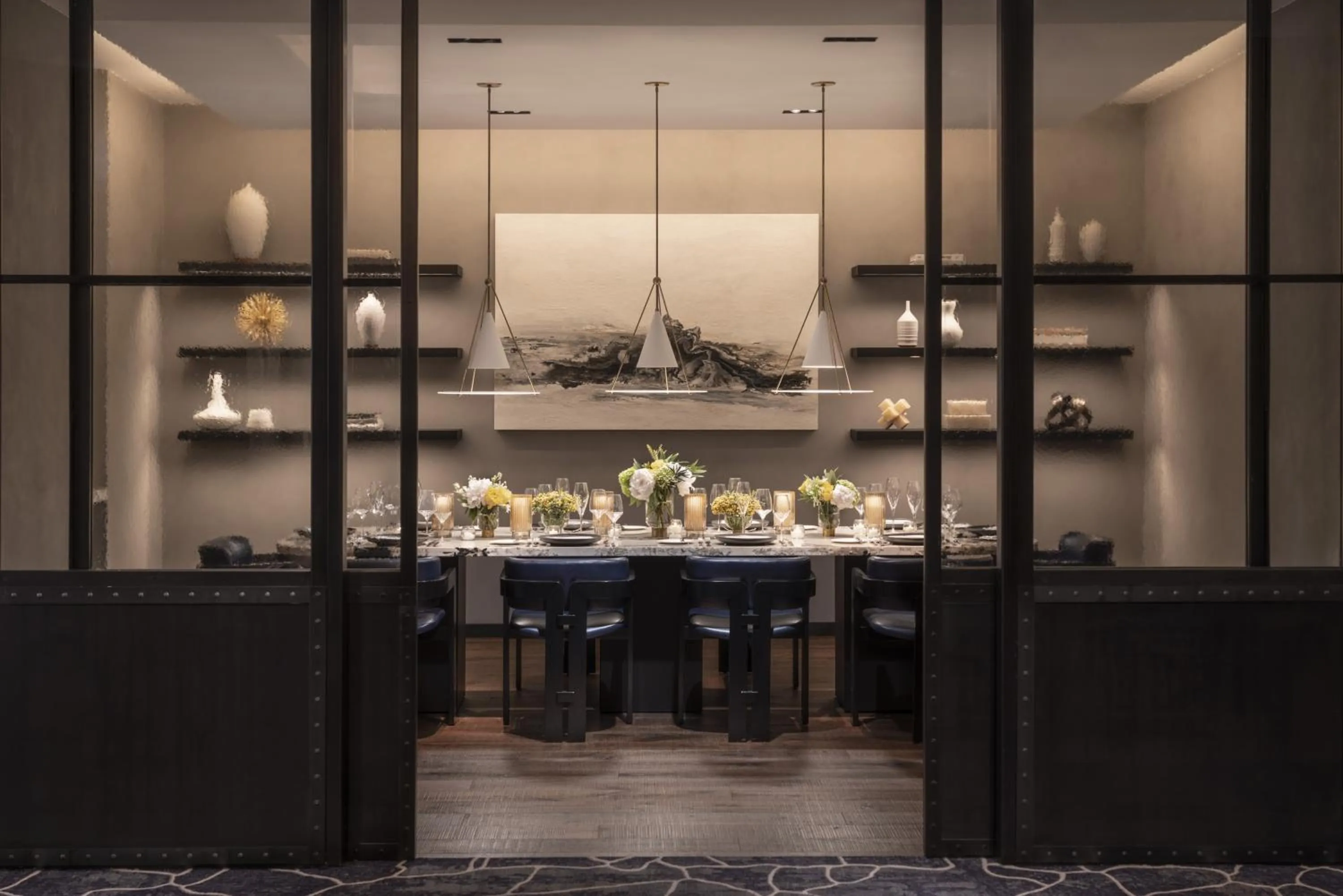 Dining area in Four Seasons Hotel Houston