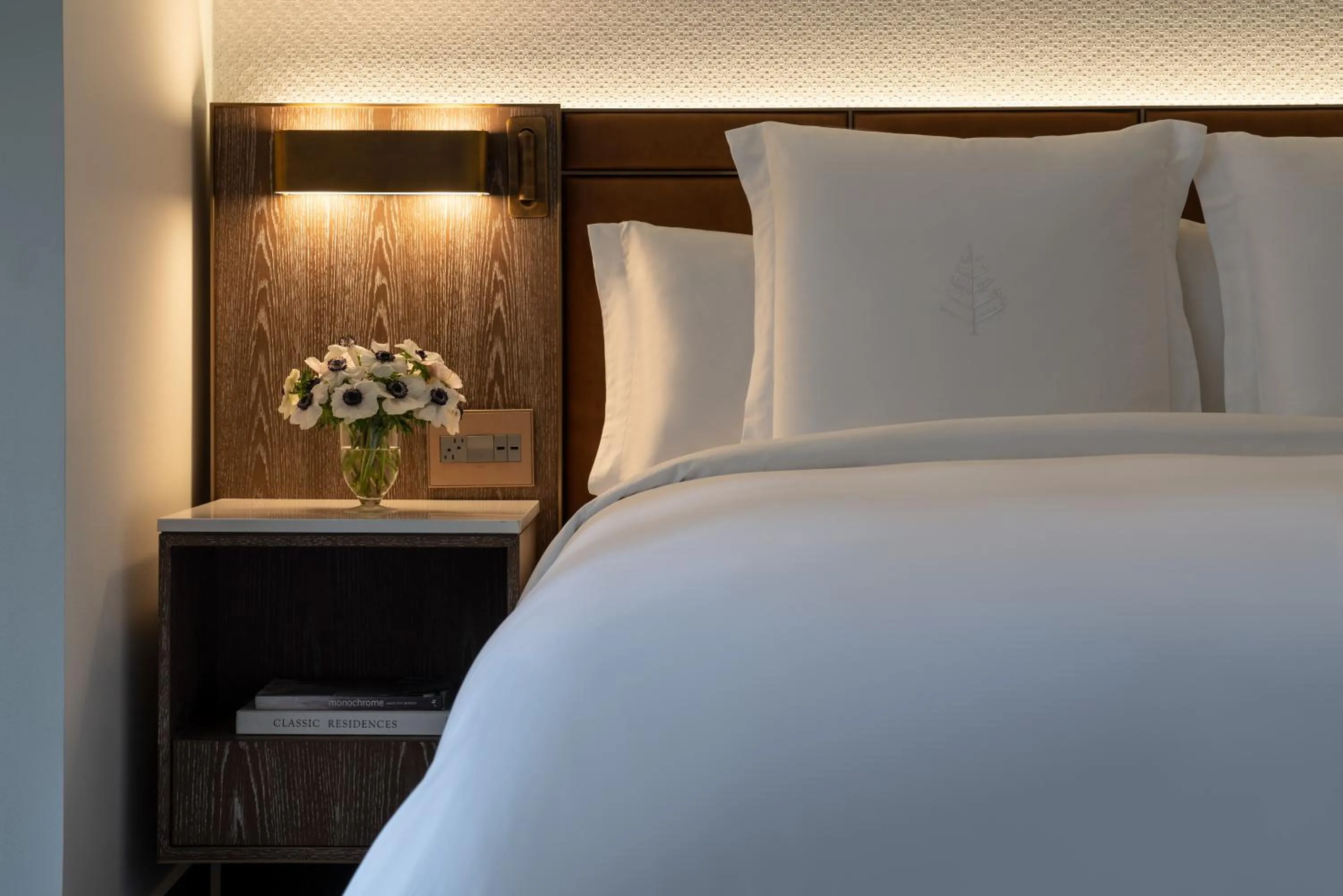 Bed in Four Seasons Hotel Houston