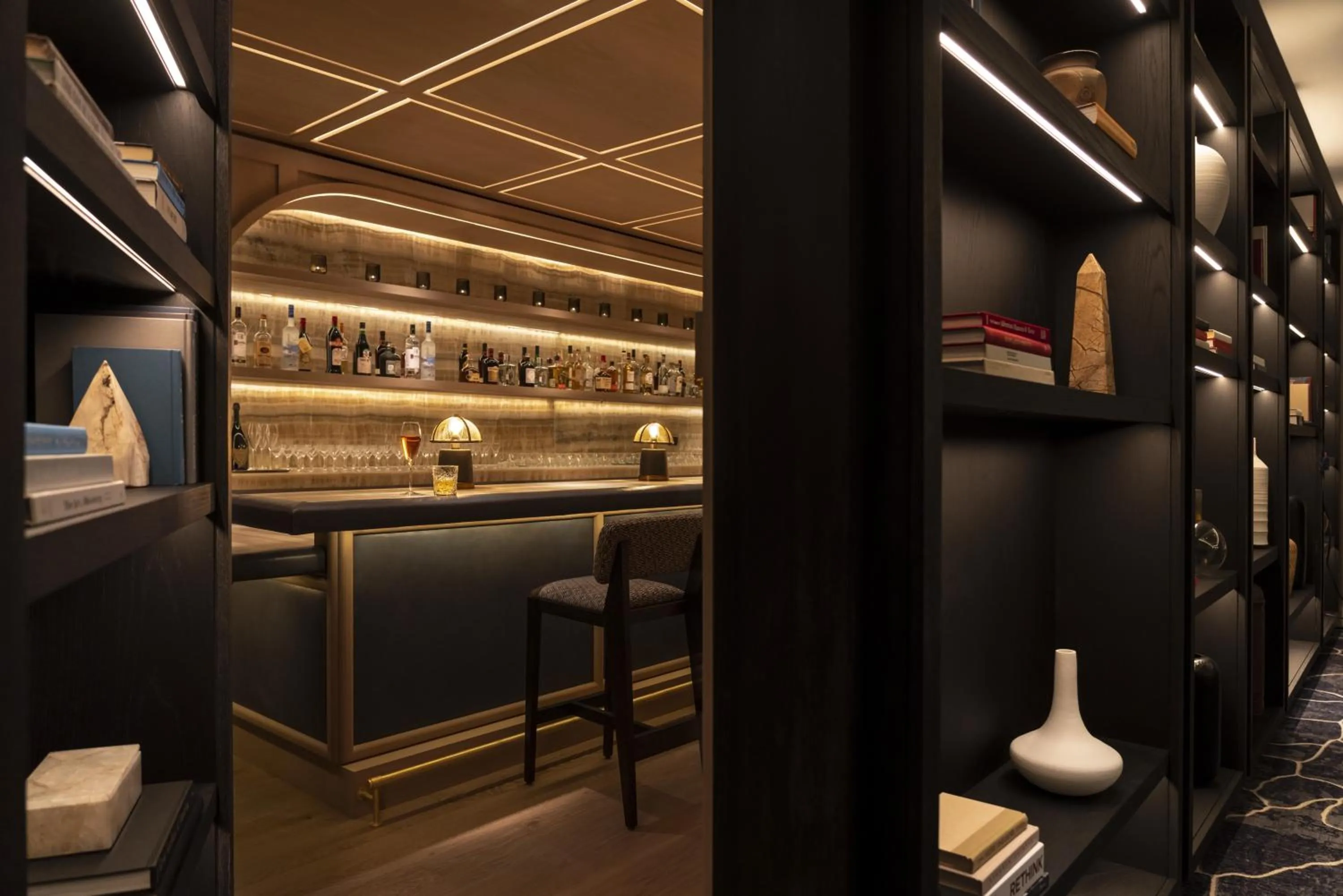 Lounge or bar in Four Seasons Hotel Houston