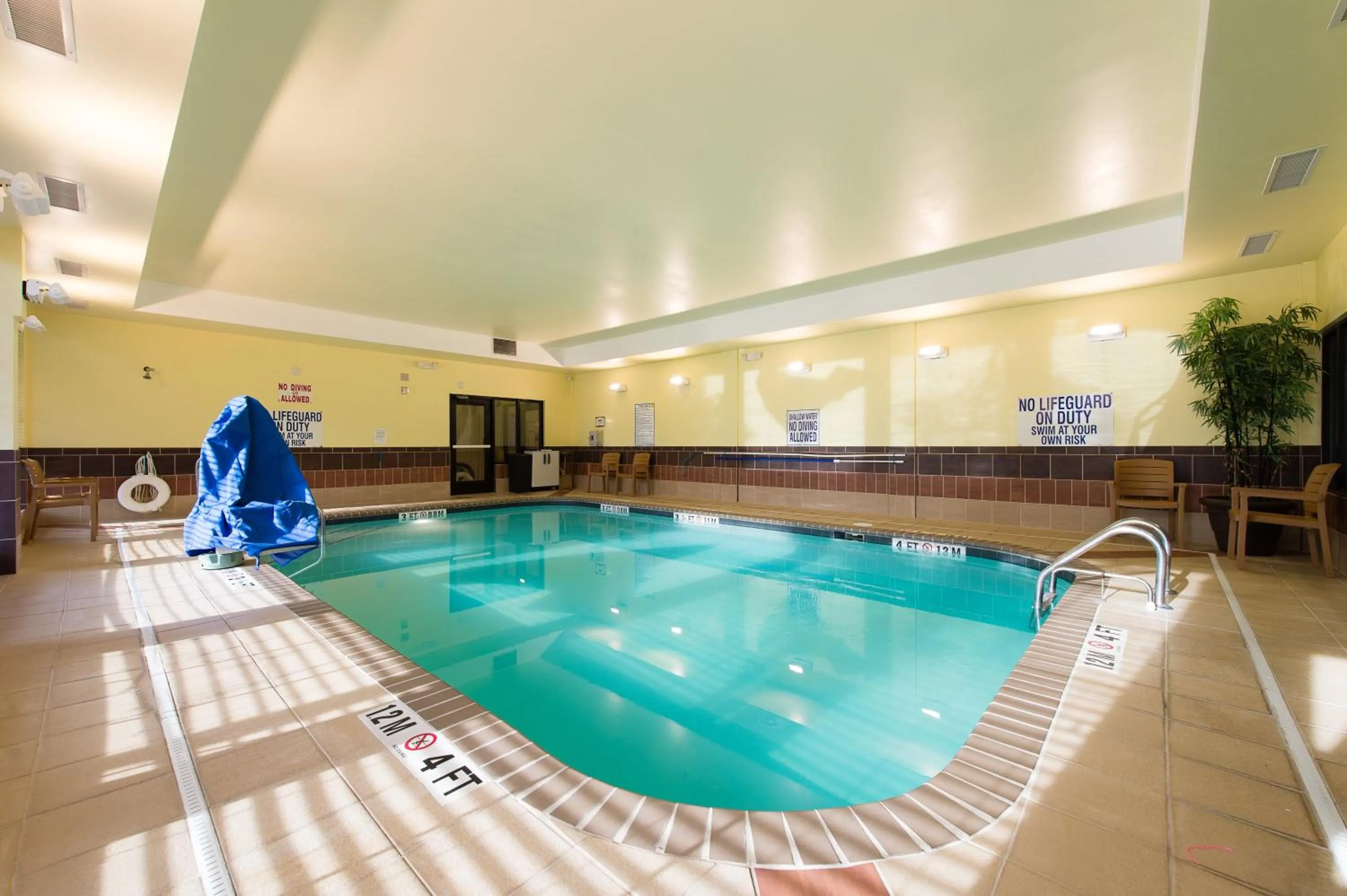 Swimming pool in Staybridge Suites North Charleston by IHG