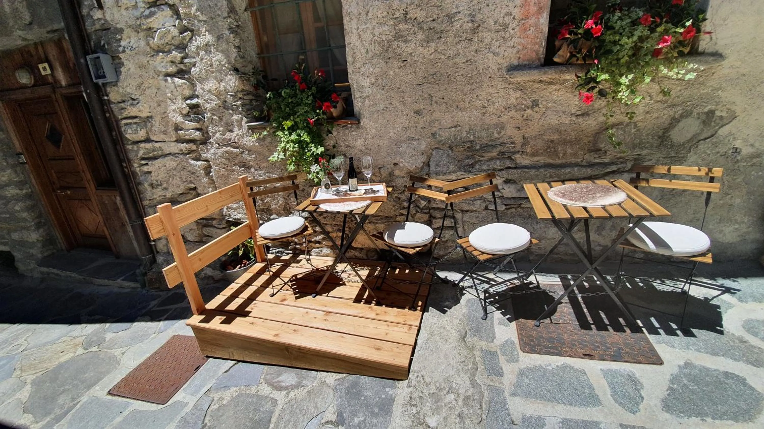 Property building in Maison La Saxe