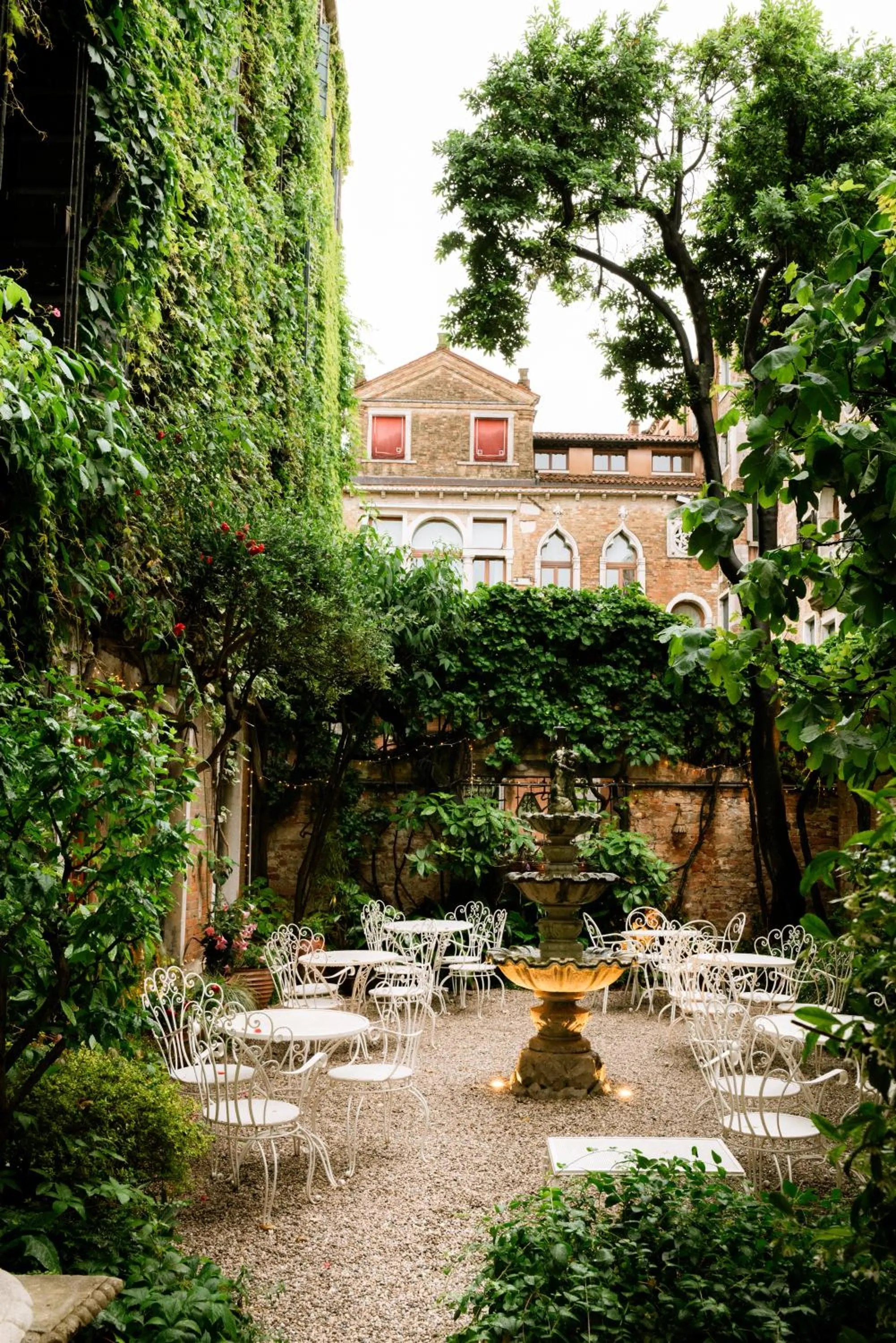 Garden in Hotel Flora - By Romanelli Family