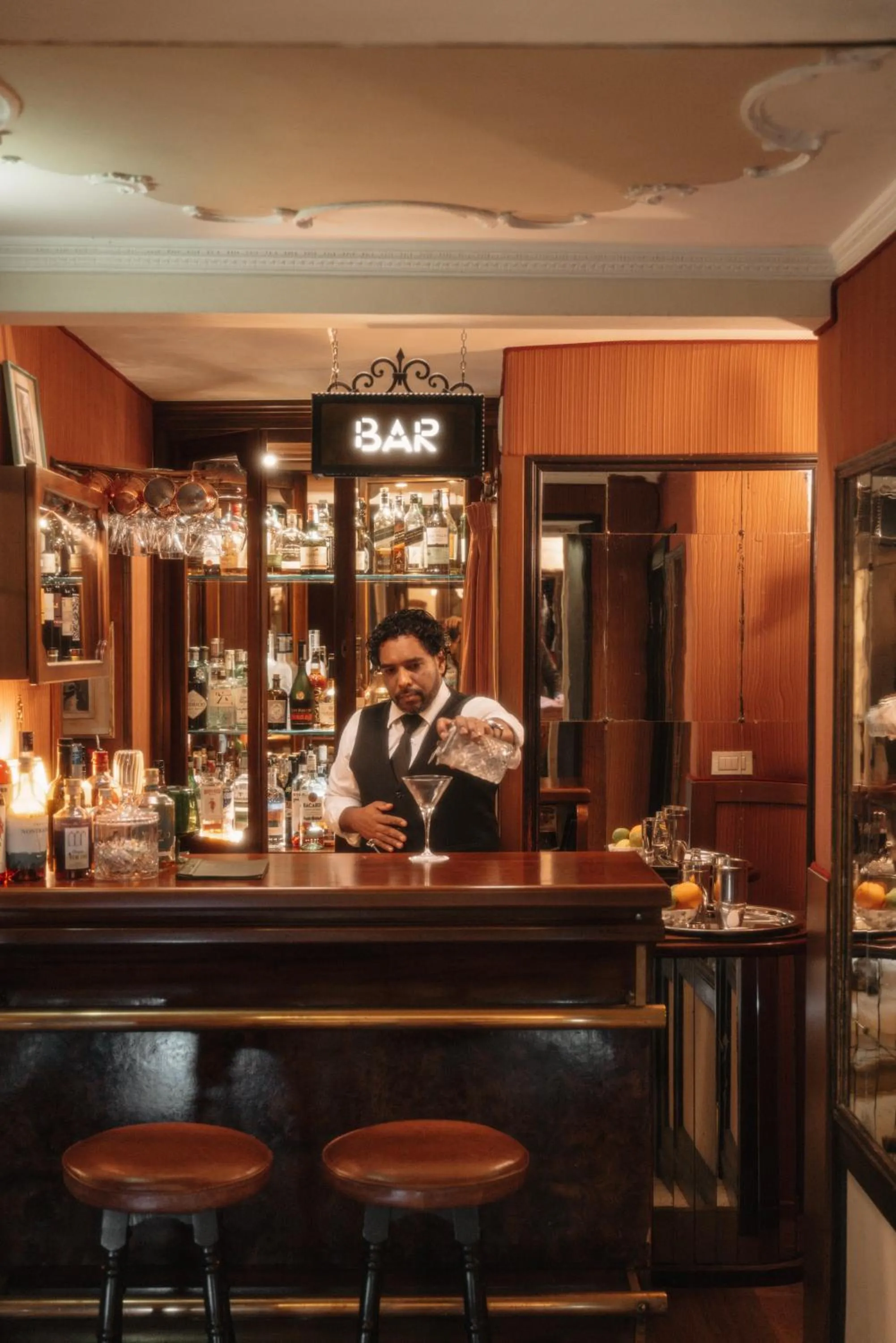 Lounge or bar in Hotel Flora - By Romanelli Family