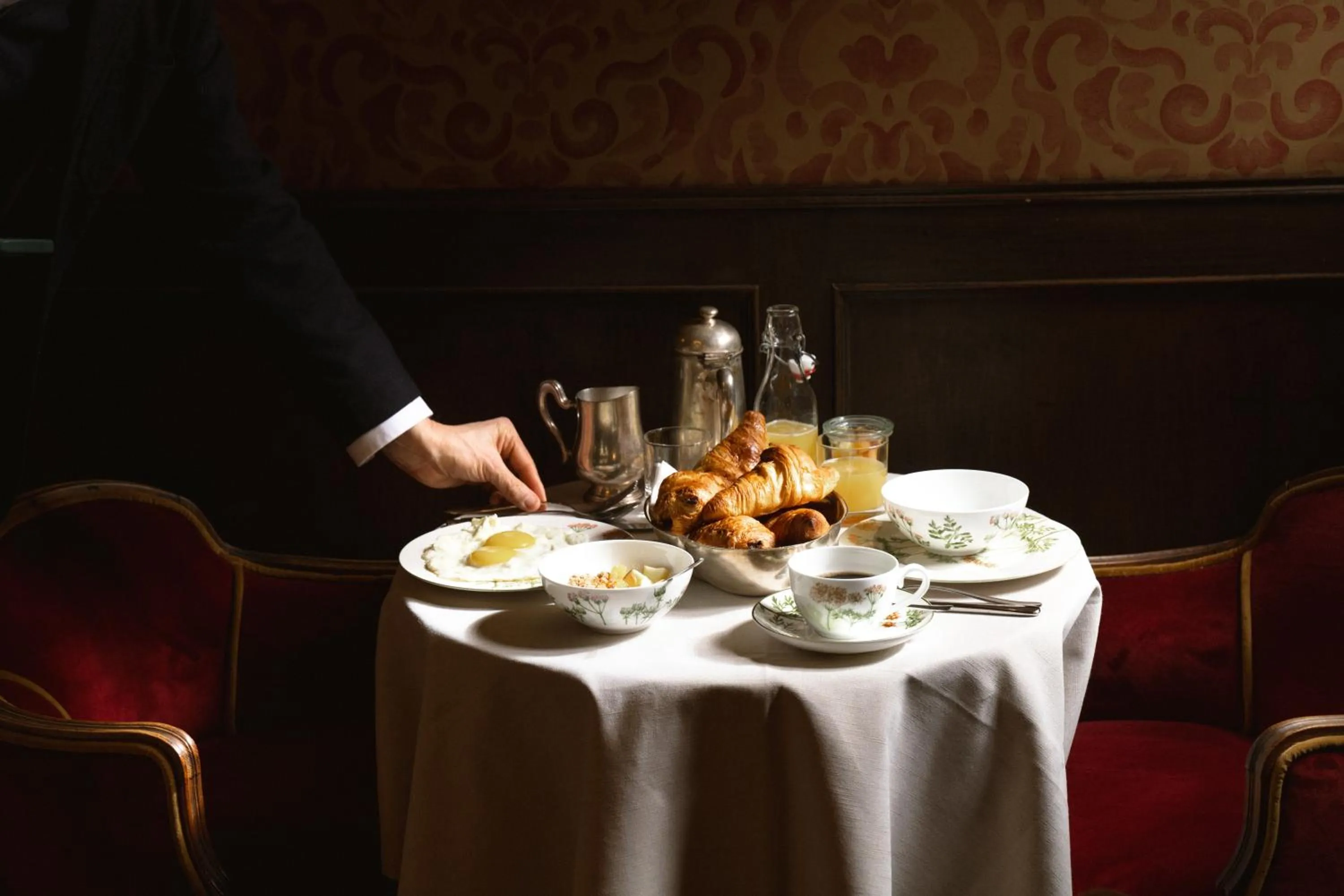 Breakfast in Hotel Flora - By Romanelli Family