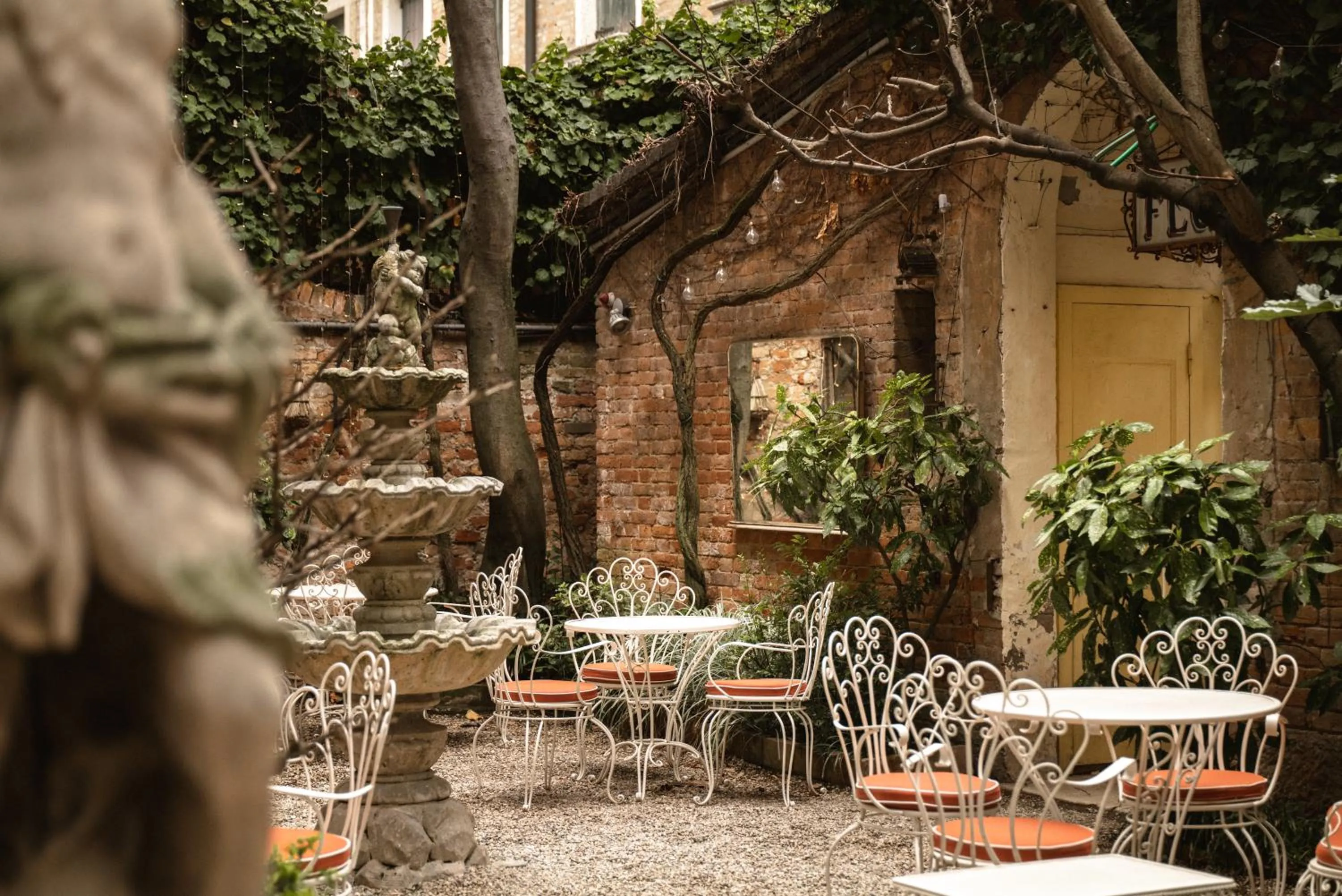 Hotel Flora - By Romanelli Family