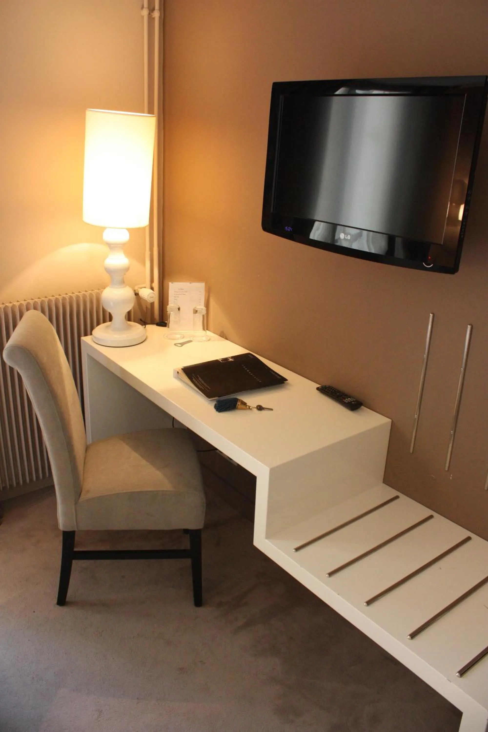 Seating area in Chambellan Morgane