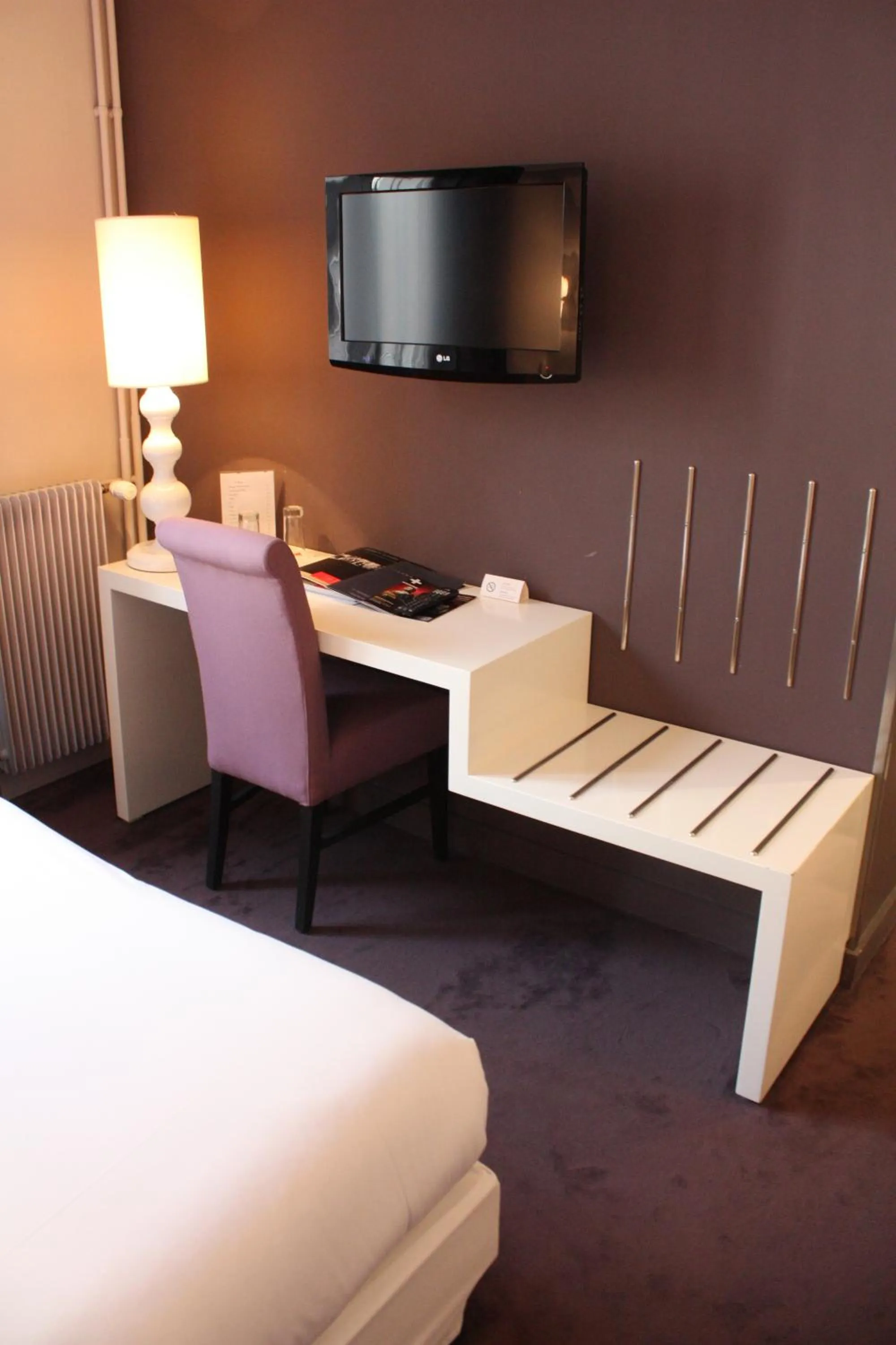 Seating area, Bed in Chambellan Morgane