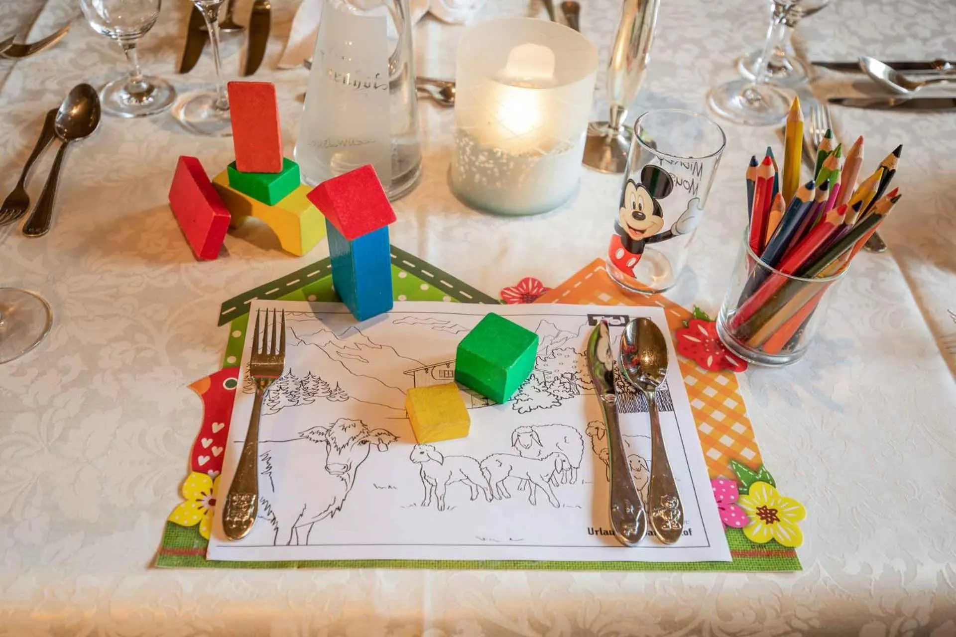 Restaurant/places to eat in Familien- & Vitalhotel Auenhof