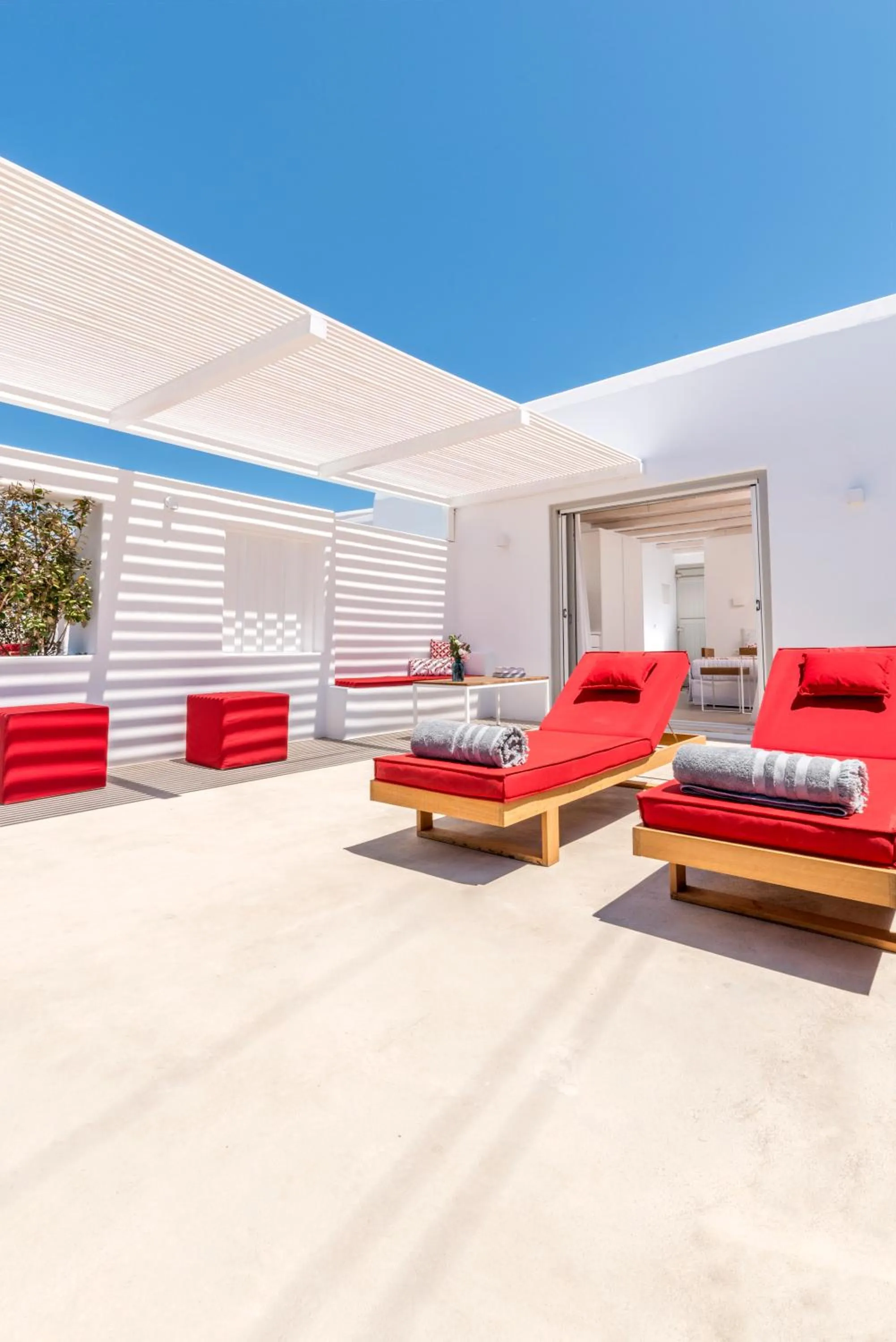 Patio in O Lofos Luxury Boutique Suites