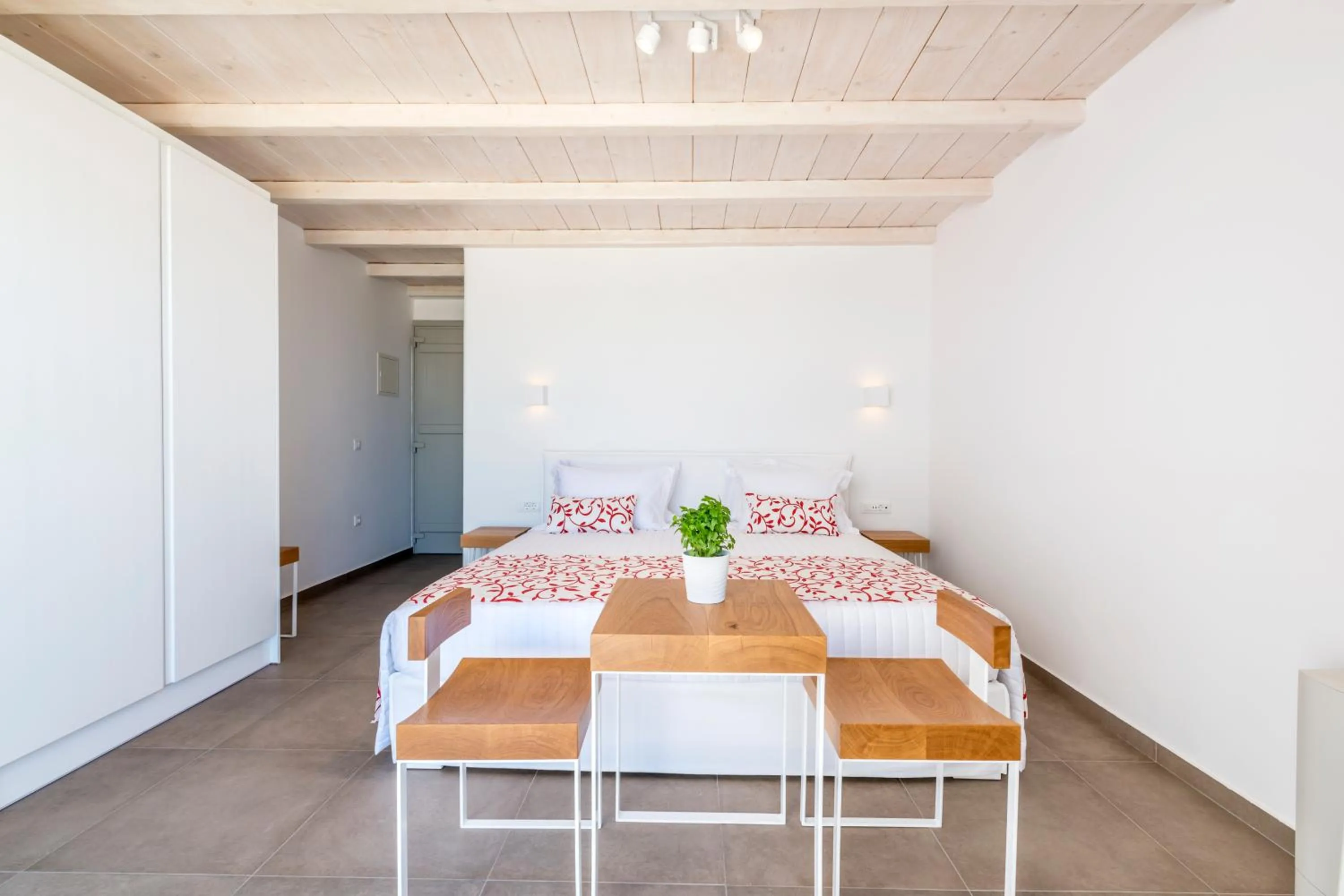 Bed in O Lofos Luxury Boutique Suites