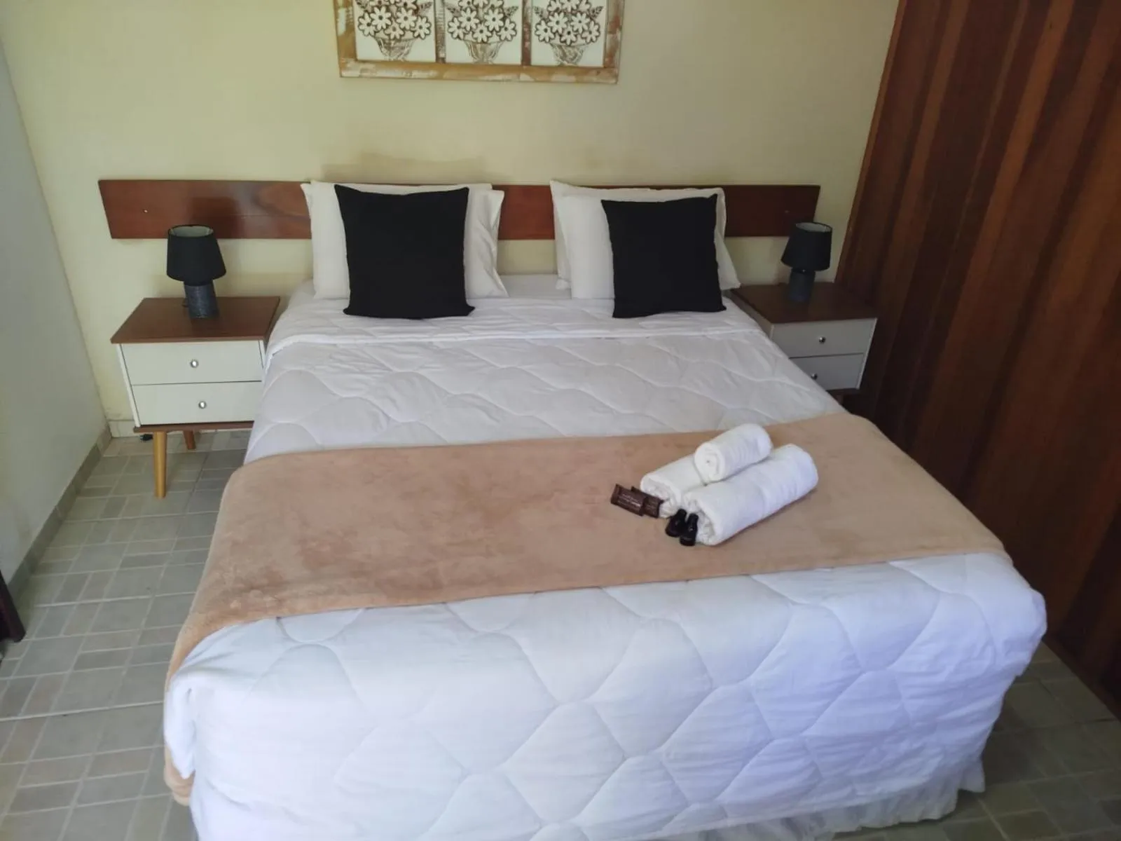 Bed in Pousada Viking Penedo