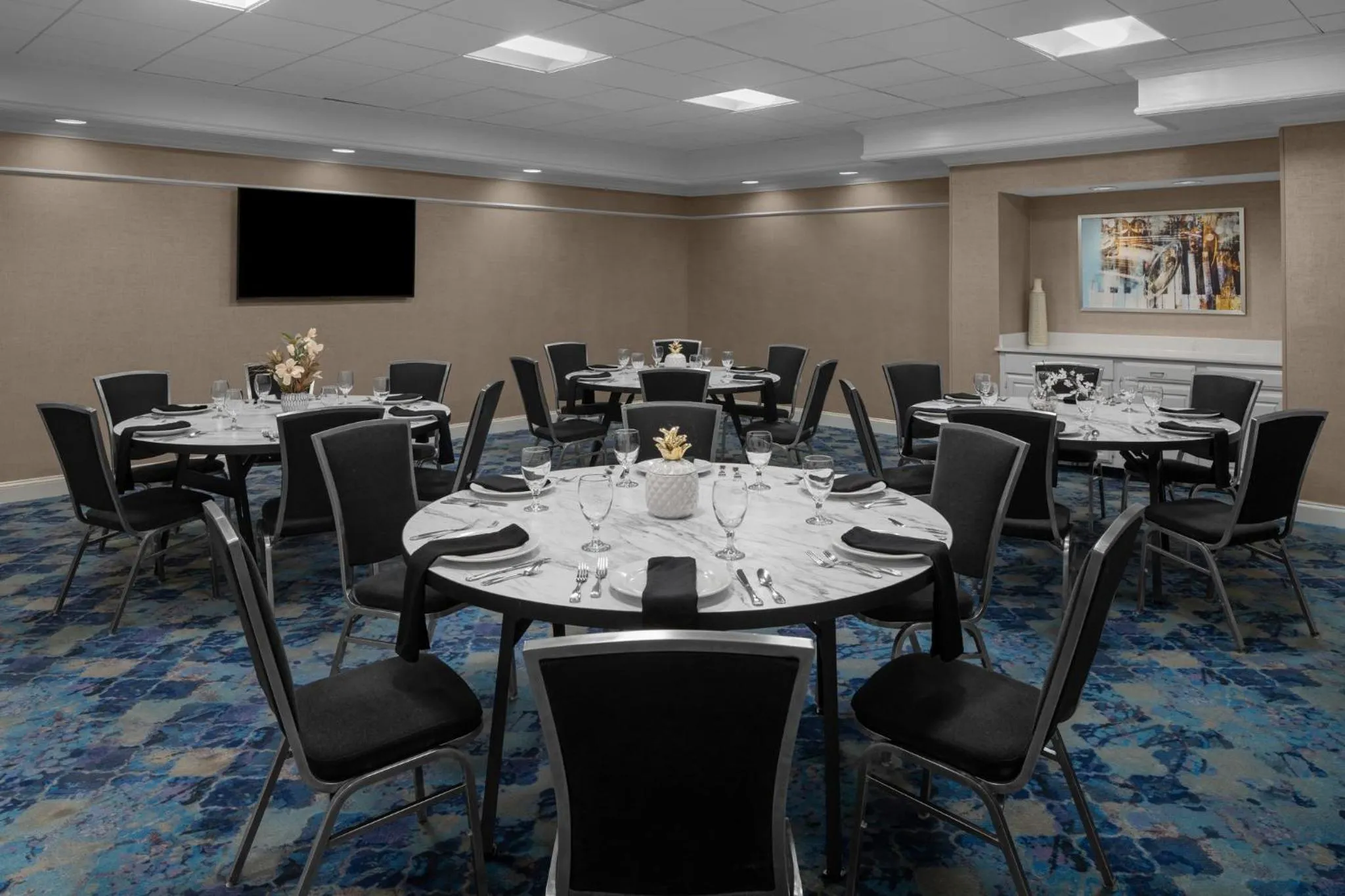 Meeting/conference room in Hotel Indigo Mount Pleasant by IHG