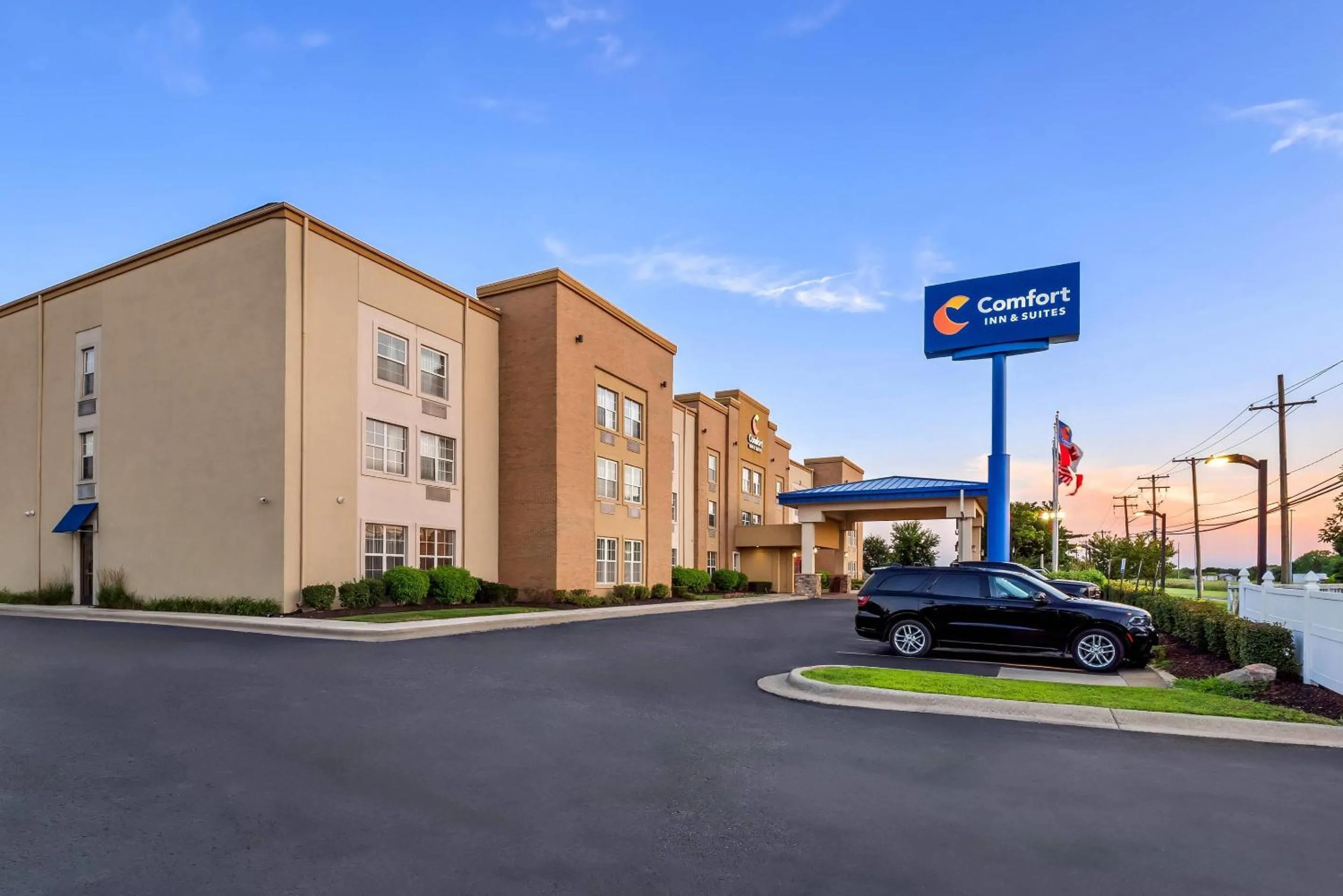 Property building in Comfort Inn & Suites Allen Park - Dearborn