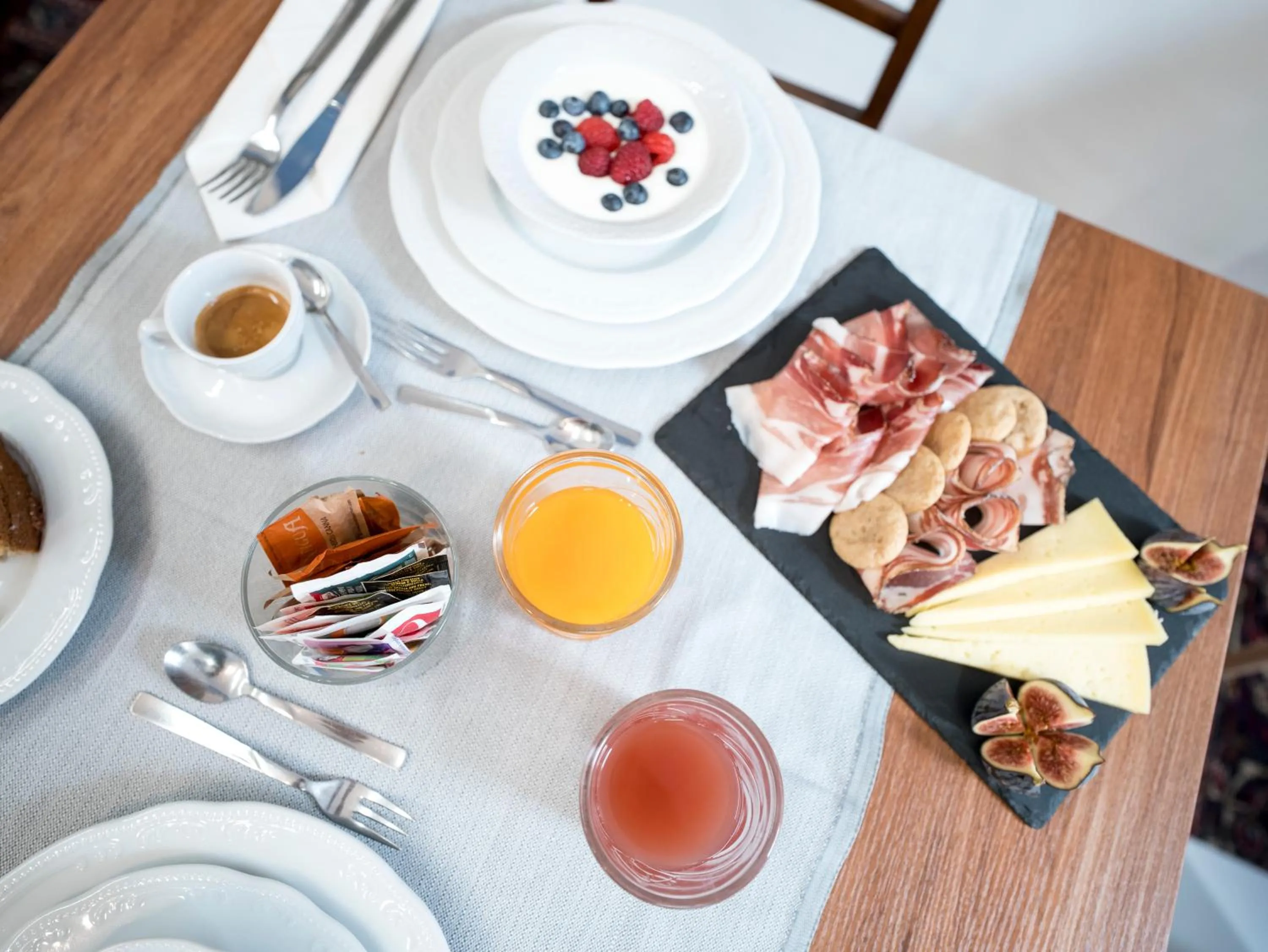 Breakfast in B&B La Loggia Del Castello