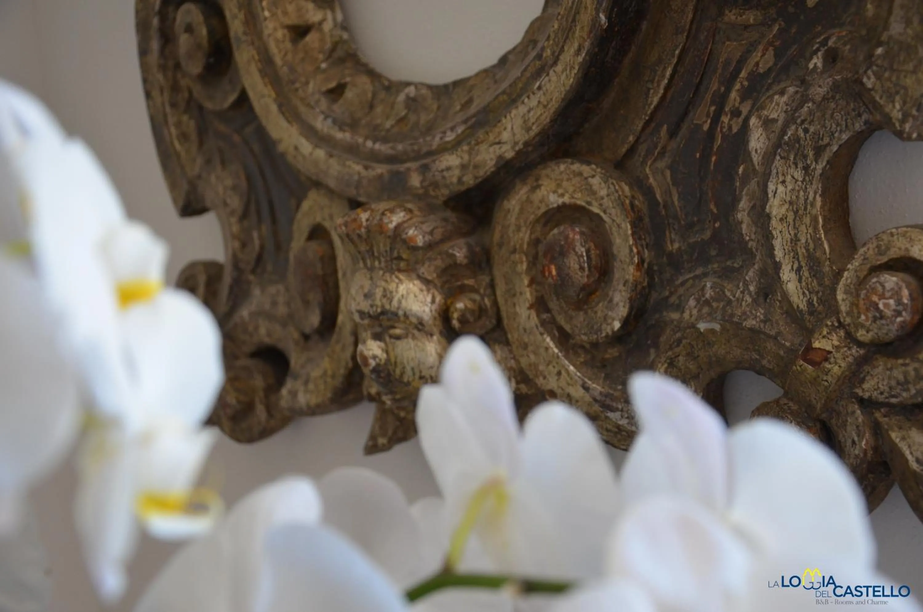 Decorative detail in B&B La Loggia Del Castello