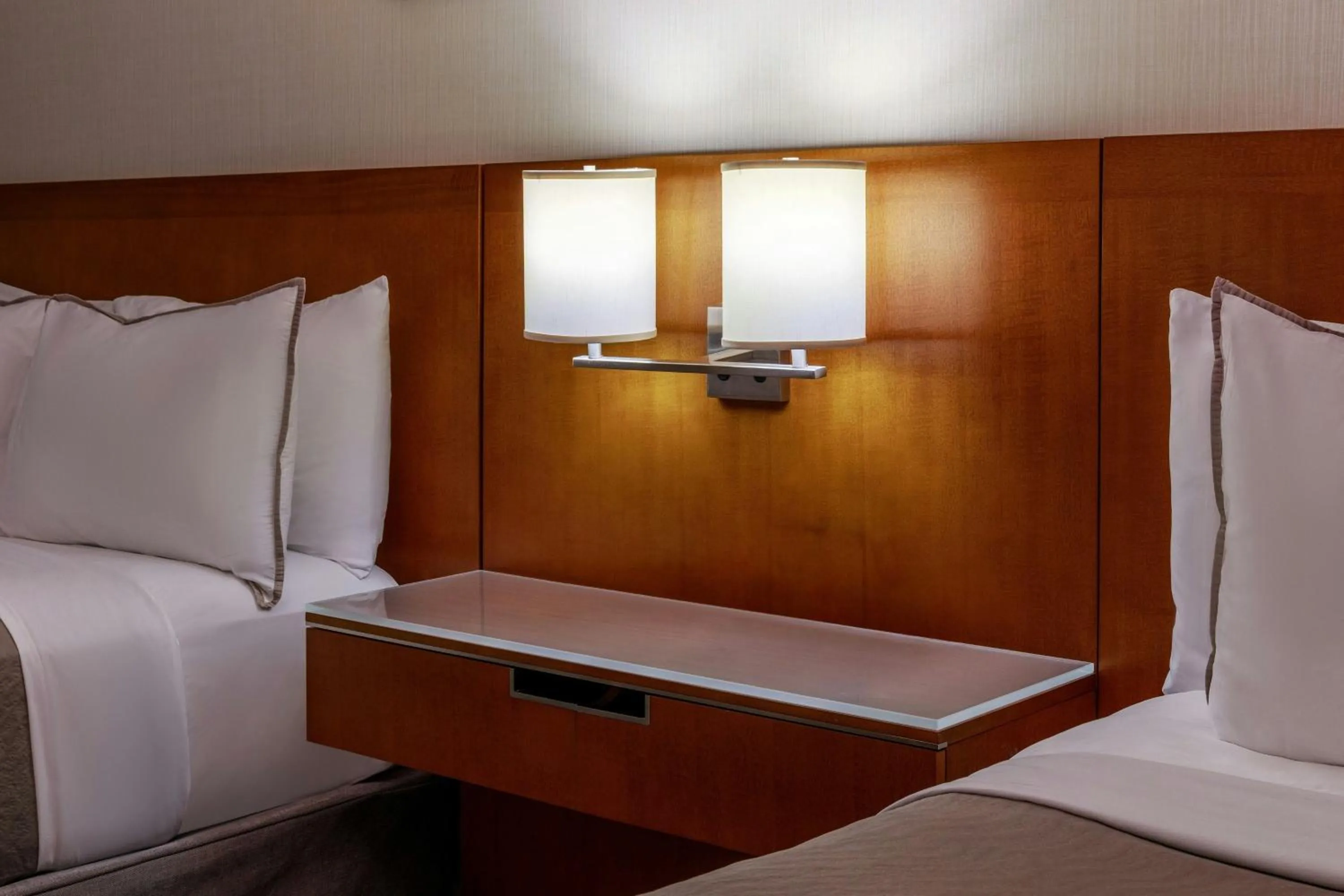 Photo of the whole room, Bed in The Westin Washington Dulles Airport