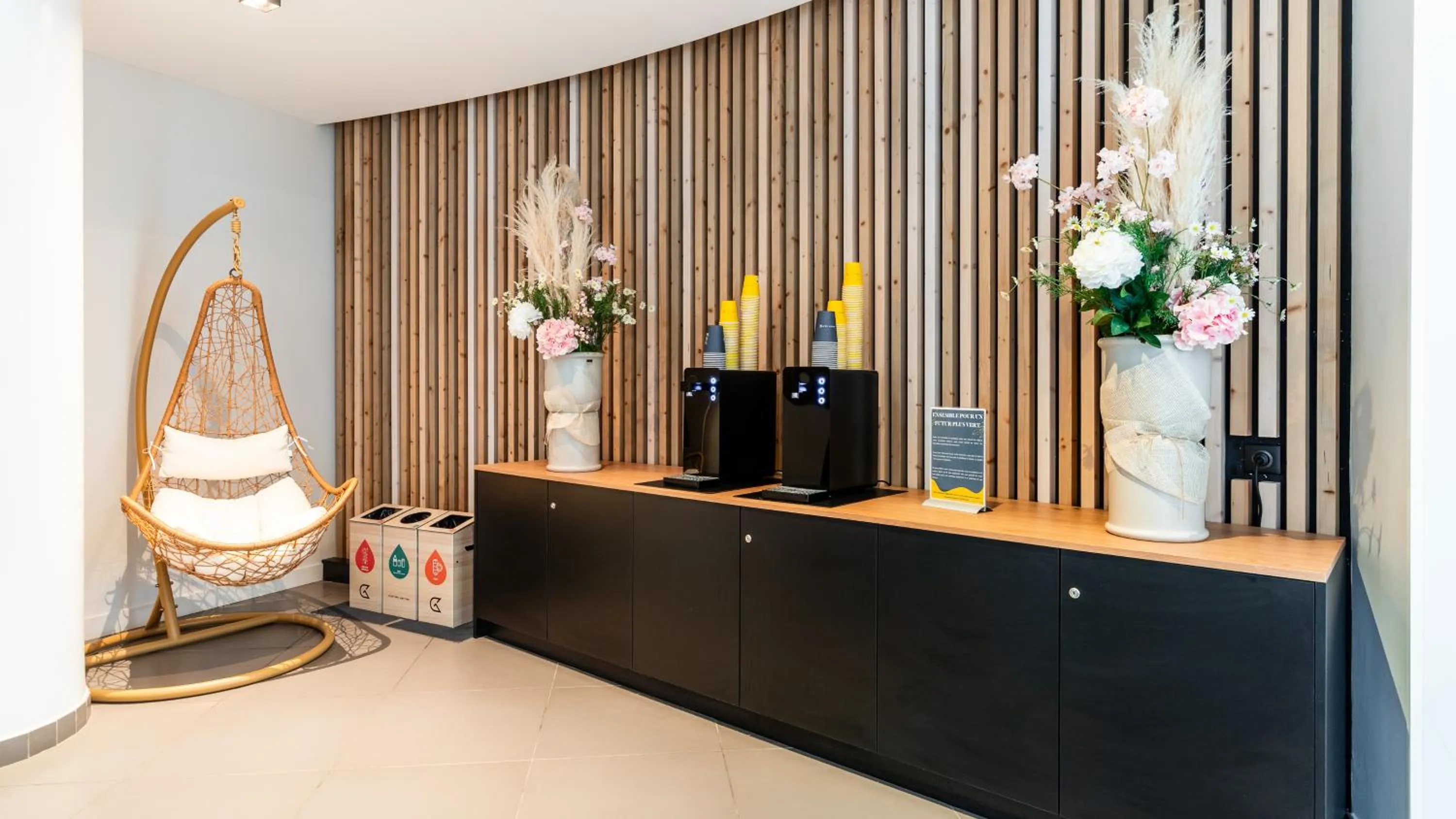 Lobby or reception in Golden Tulip Amnéville - Hôtel Spa & Casino