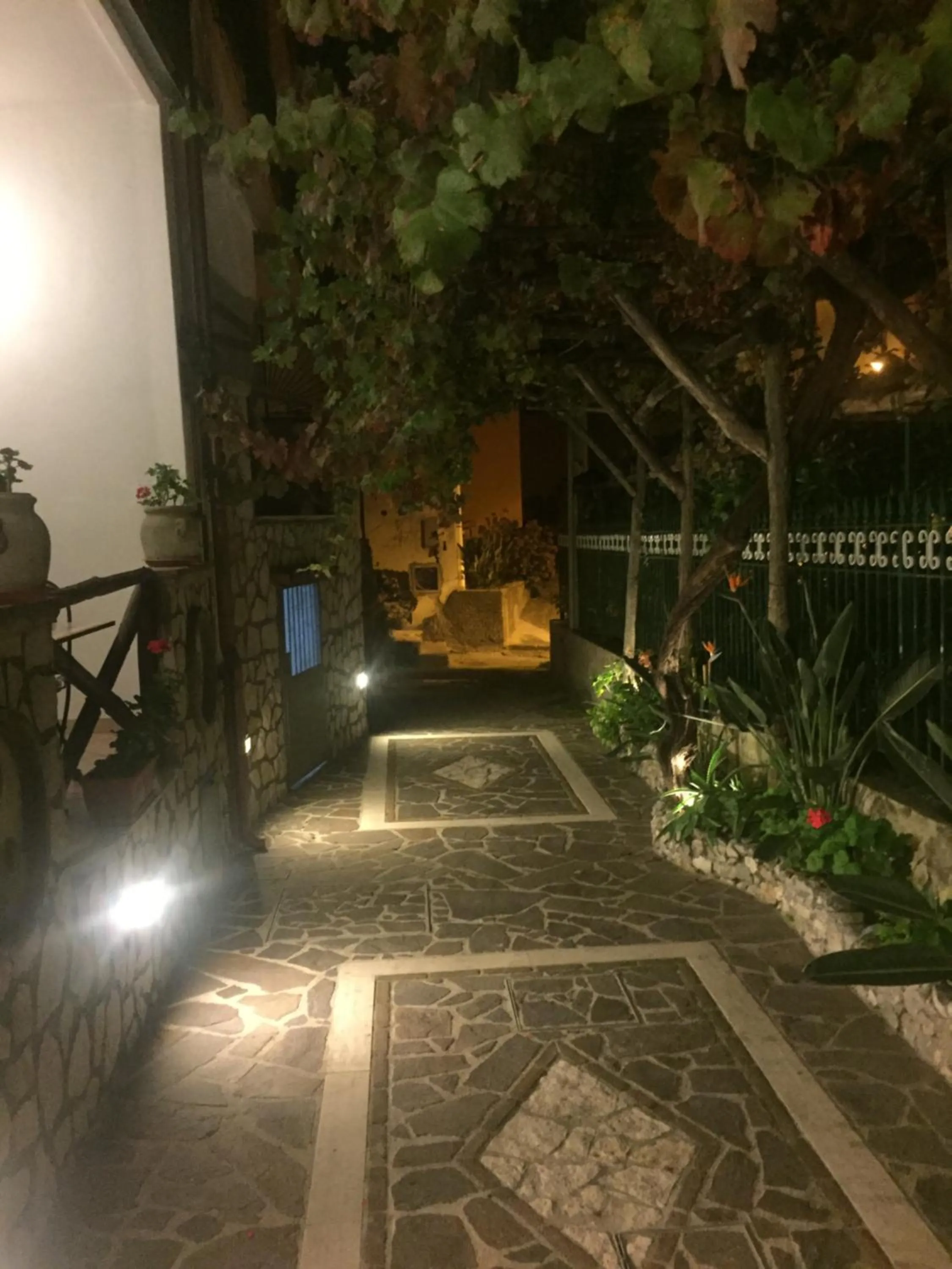 Decorative detail in Residenza Antico Borgo del Pozzo