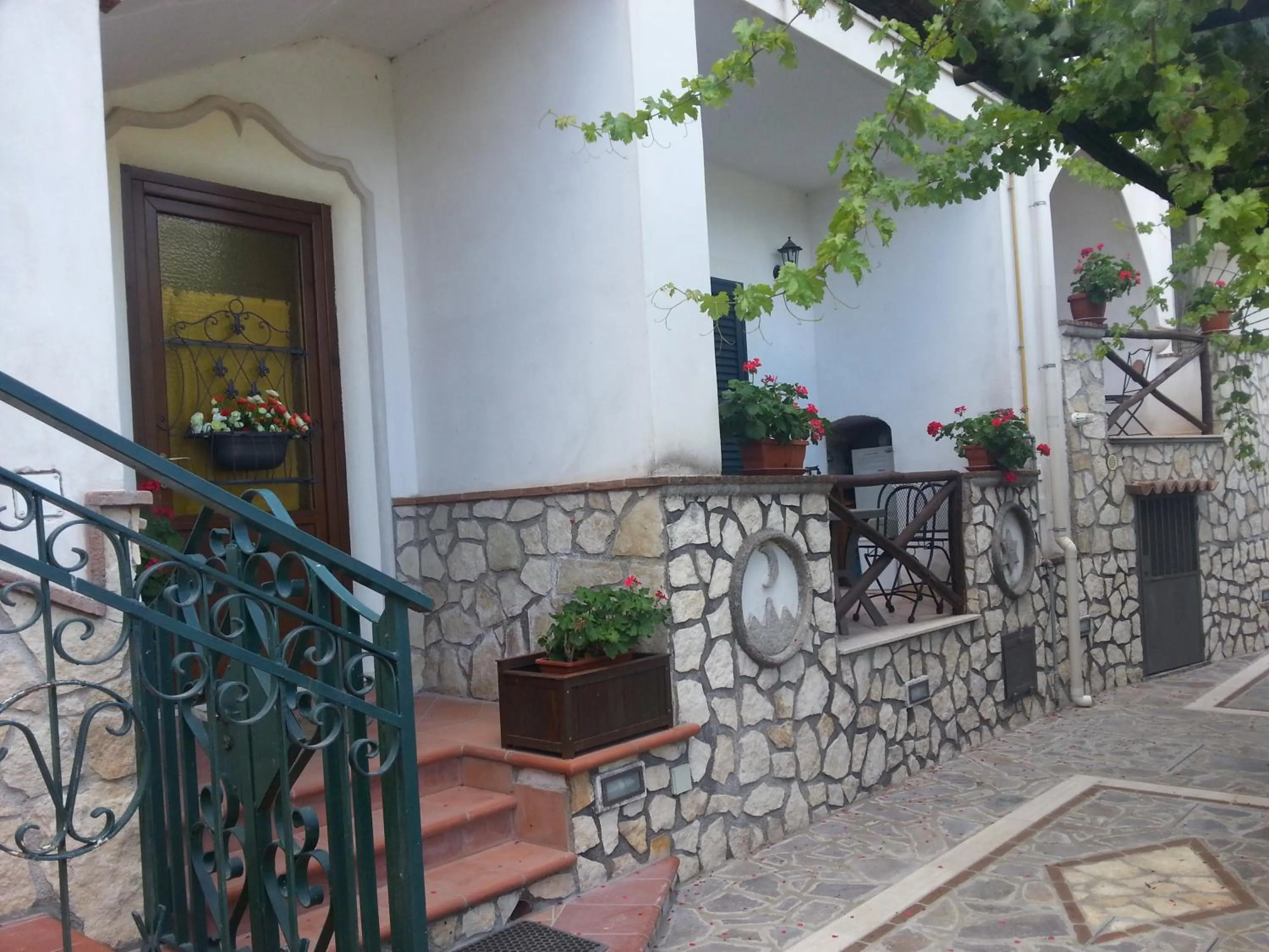 Facade/entrance in Residenza Antico Borgo del Pozzo