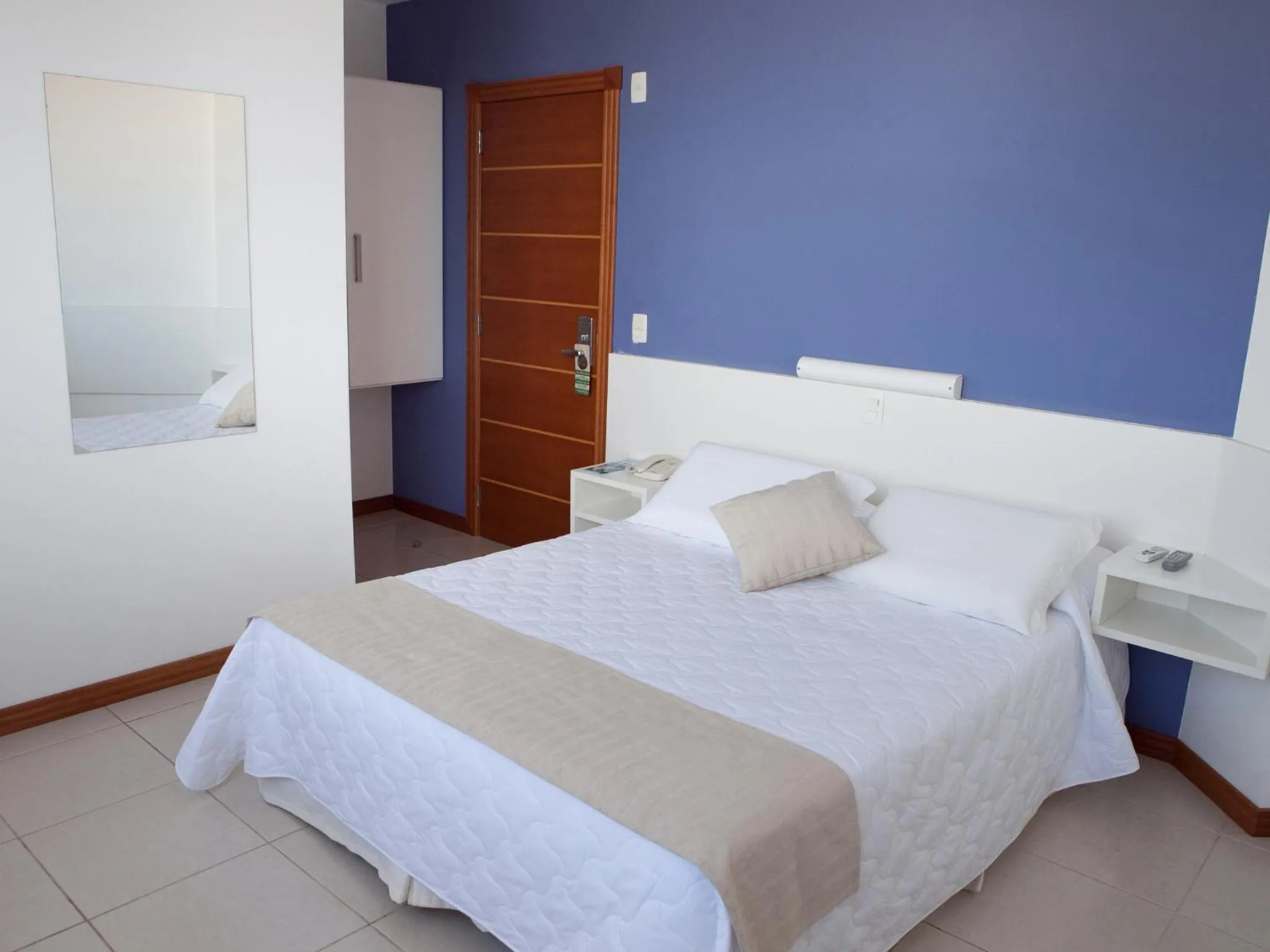 Photo of the whole room, Bed in Luísa Studio Hotel