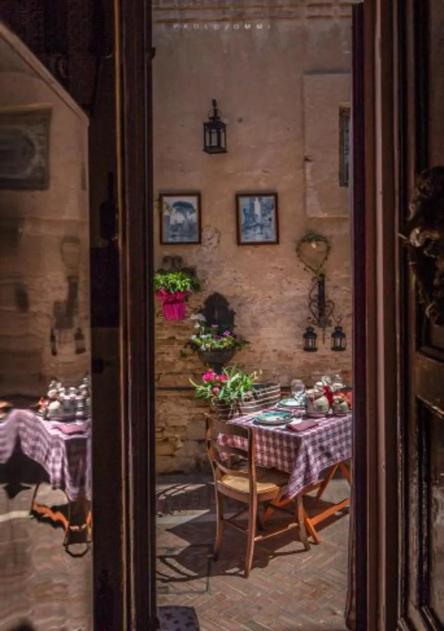 Restaurant/places to eat in Casa Isabella B&B