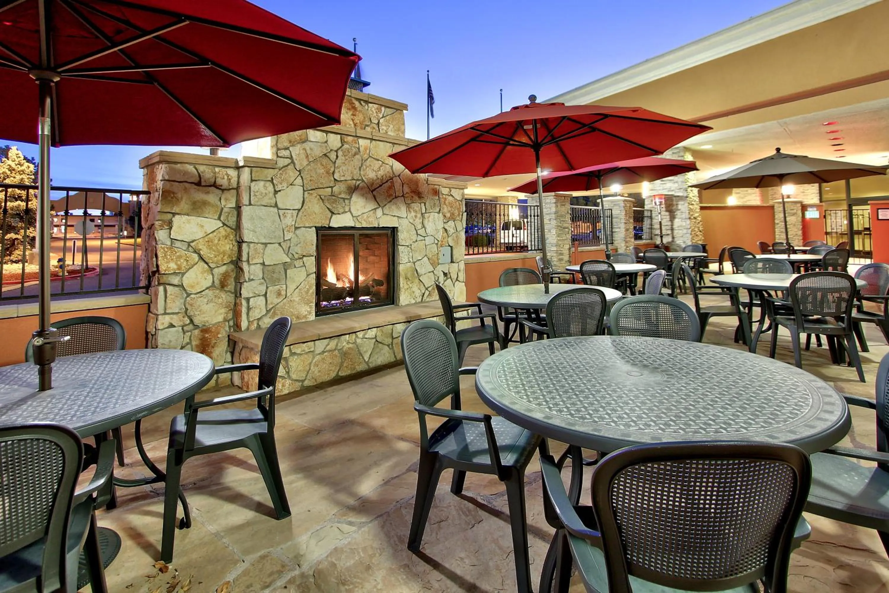 Lobby or reception, Restaurant/Places to Eat in Alta Hotel