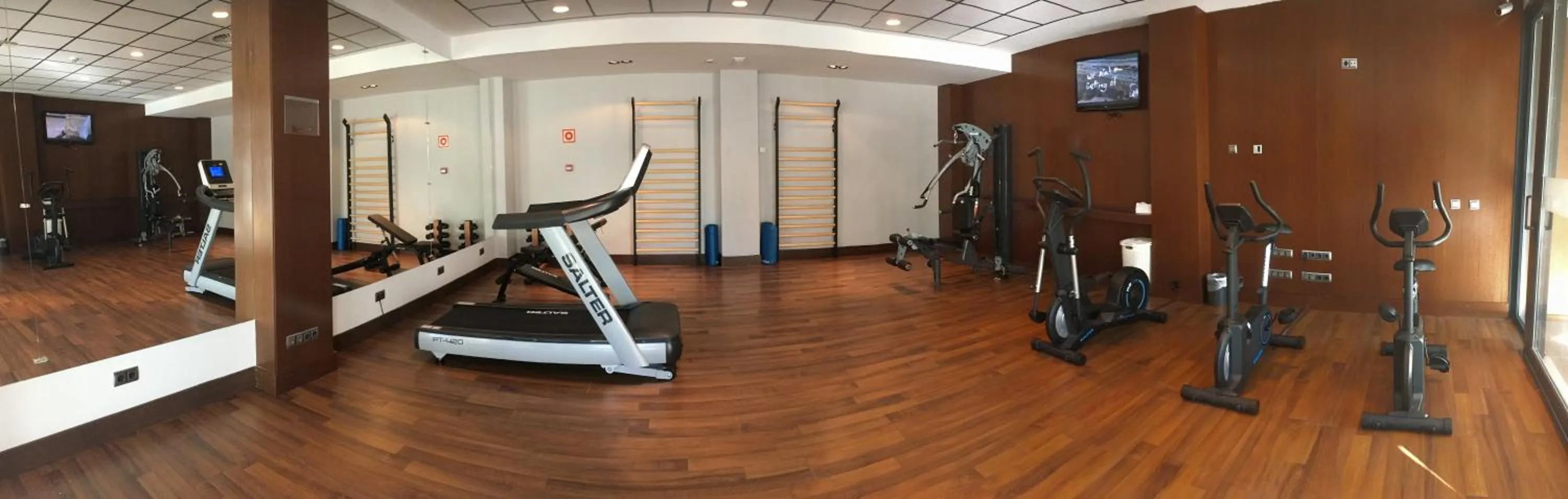 Fitness centre/facilities in TaCH Madrid Airport
