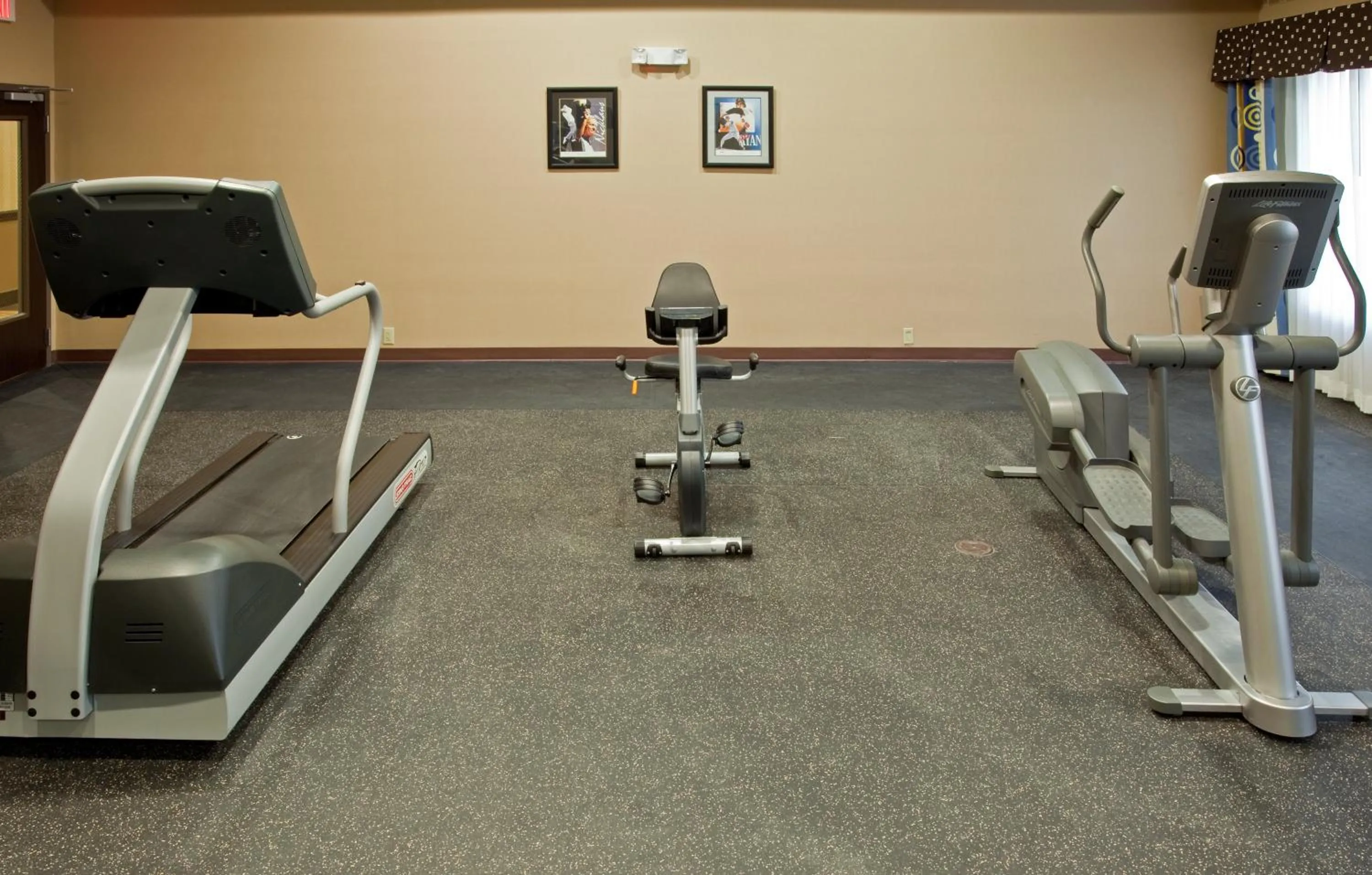 Spa and wellness centre/facilities in Holiday Inn Express & Suites Austin South-Buda by IHG