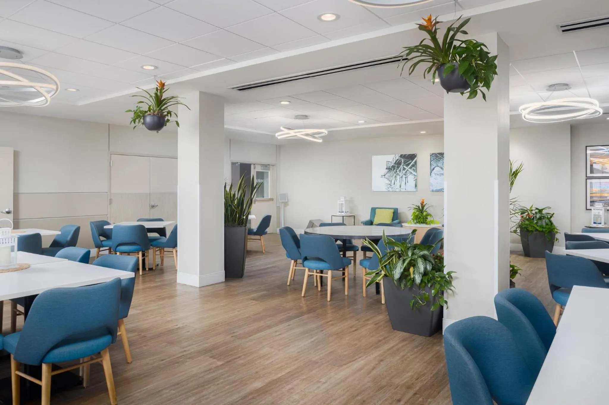 Restaurant/places to eat in Holiday Inn Resort Oceanfront at Surfside Beach by IHG