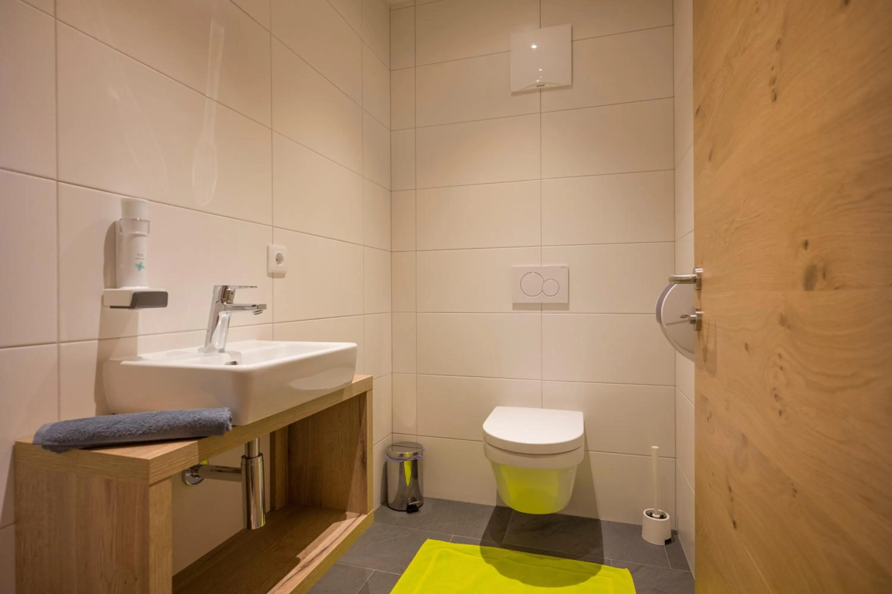 Toilet in Aparthotel AlpTirol