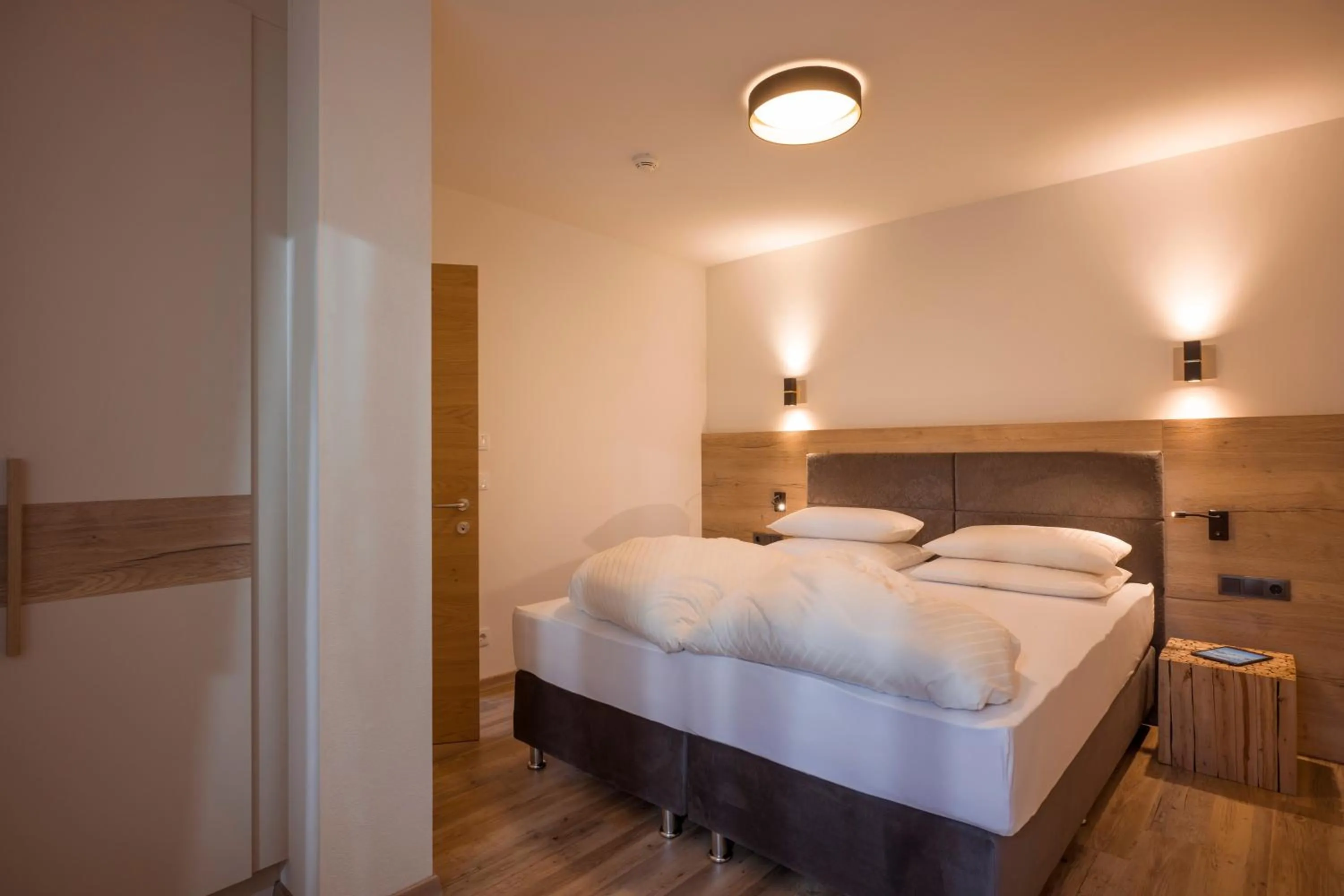 Bedroom, Bed in Aparthotel AlpTirol