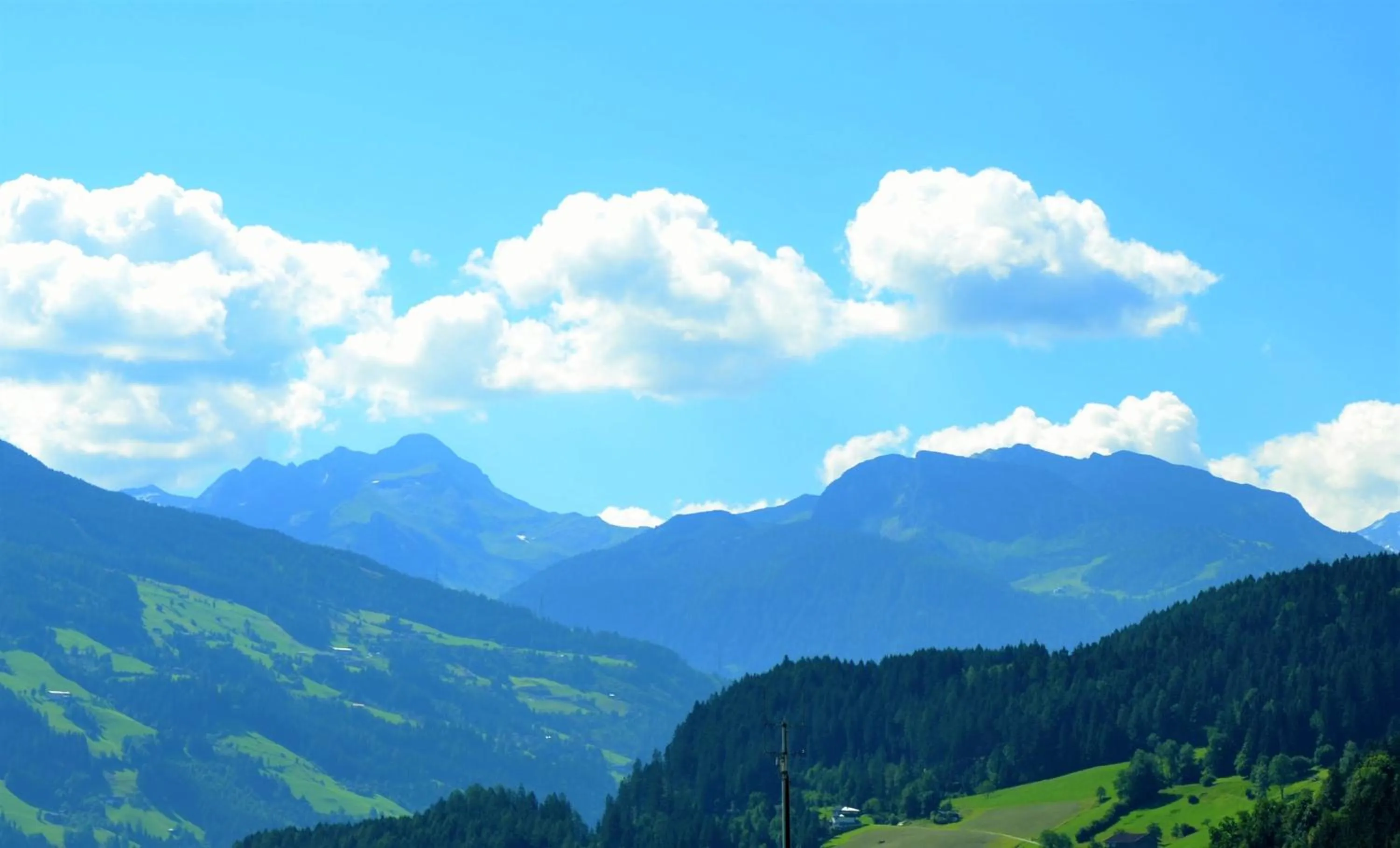 Mountain view in Aparthotel AlpTirol