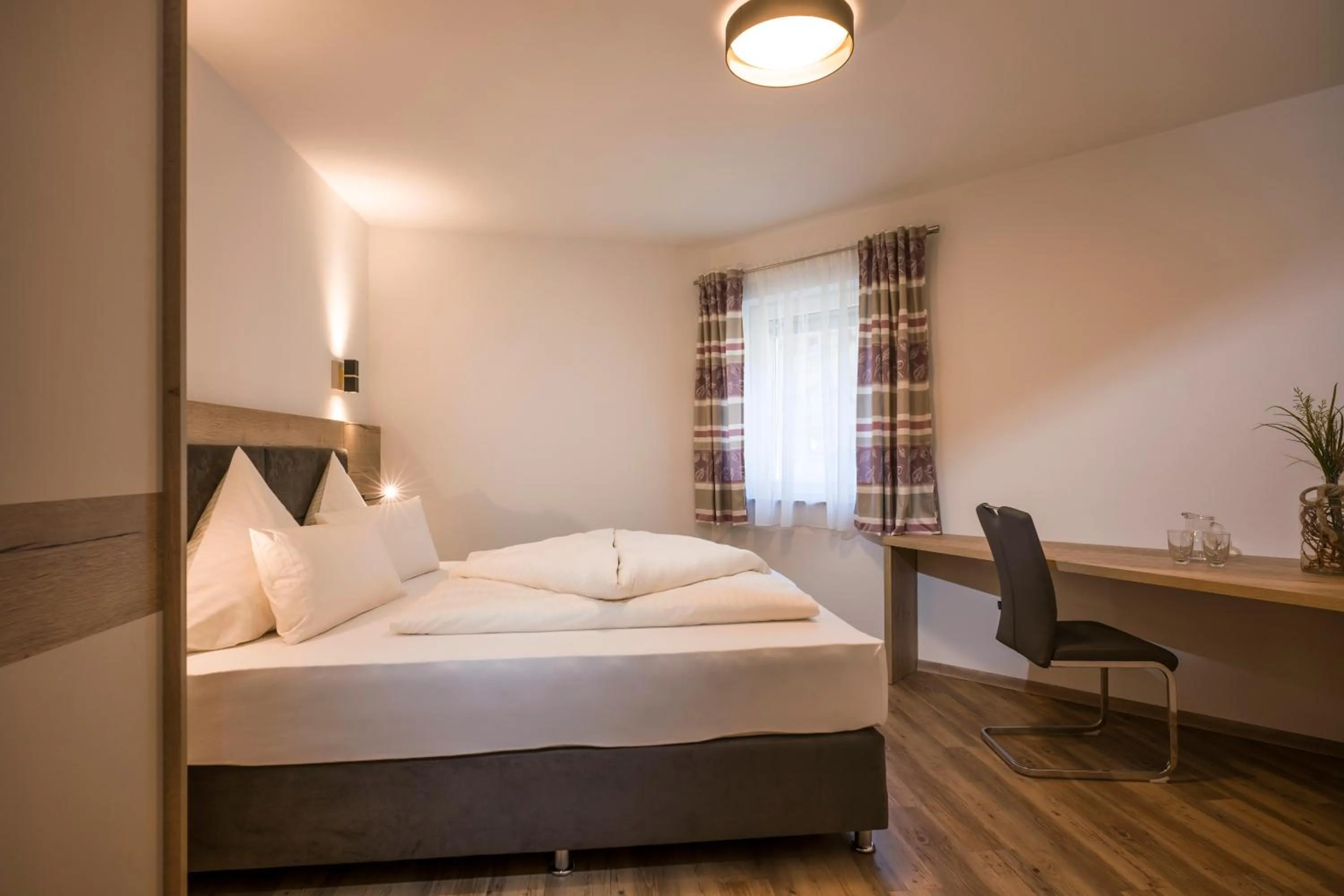 Bedroom, Bed in Aparthotel AlpTirol