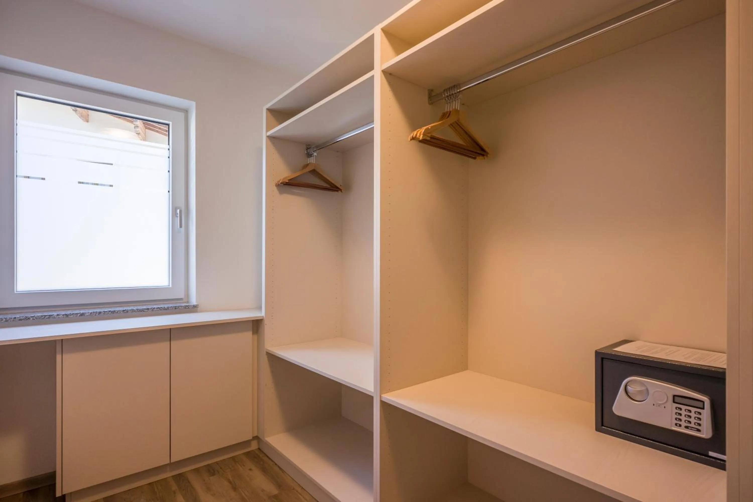 Decorative detail in Aparthotel AlpTirol