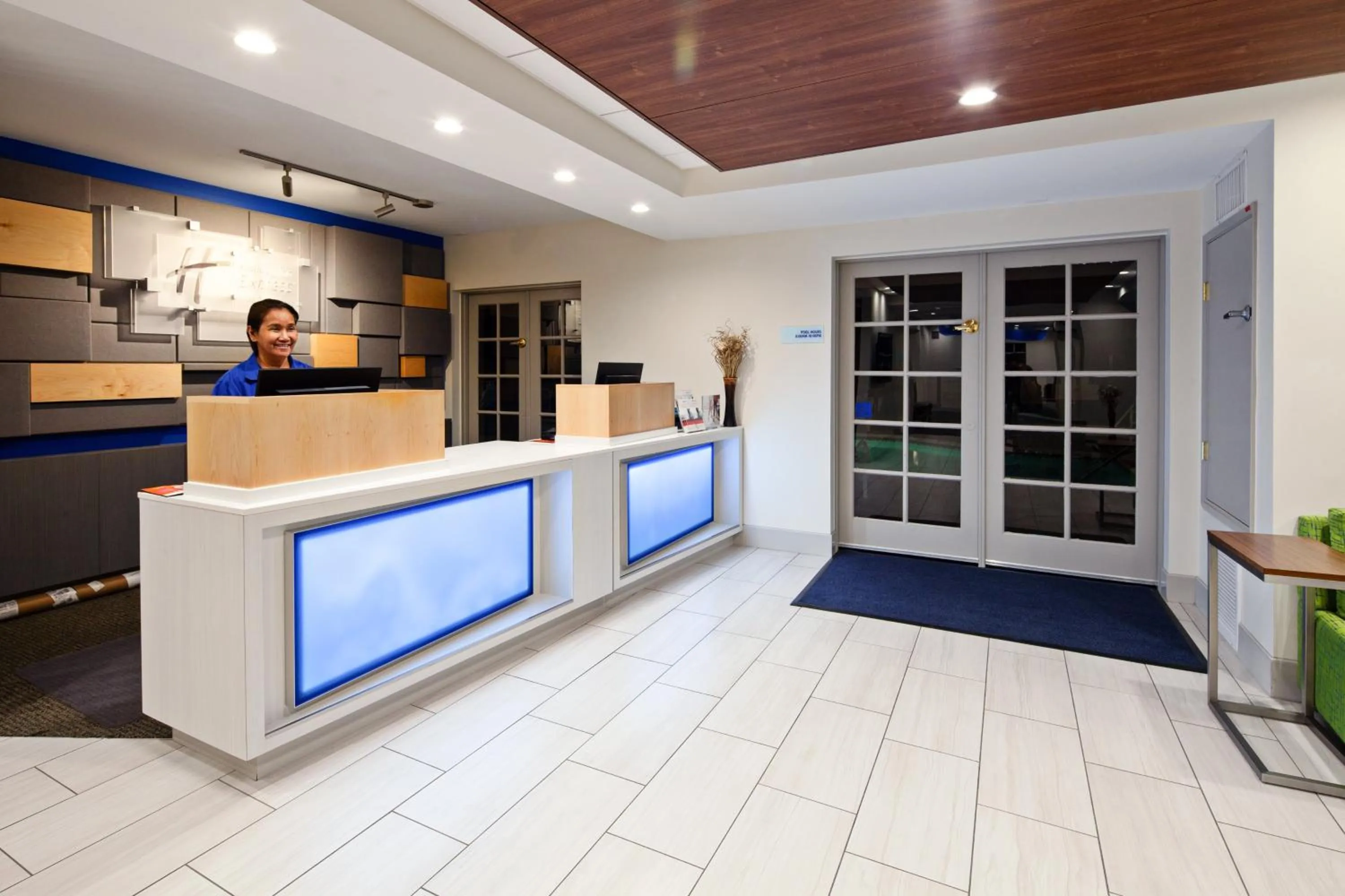 Property building in Holiday Inn Express Hotel & Suites San Diego-Escondido by IHG