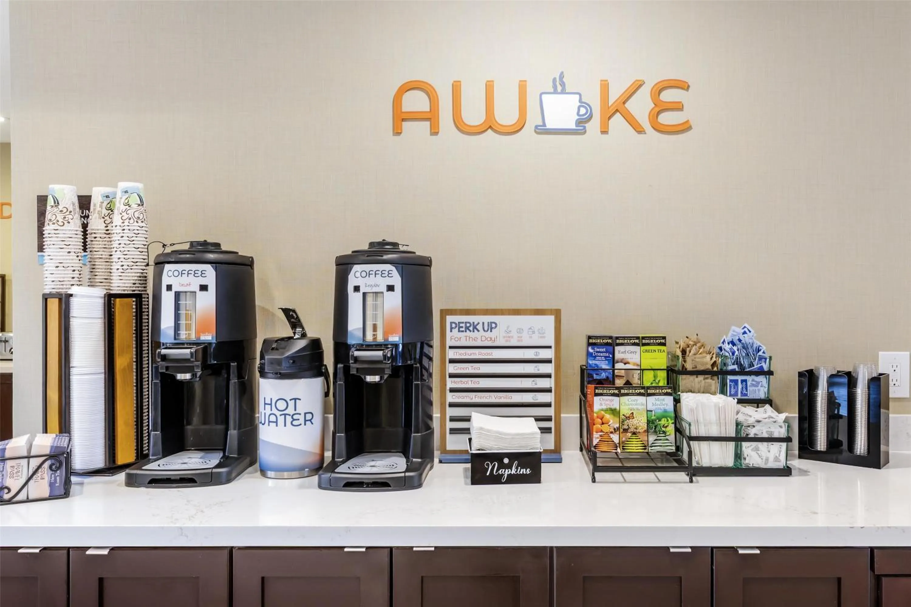 Breakfast in Sonesta ES Suites Chatsworth