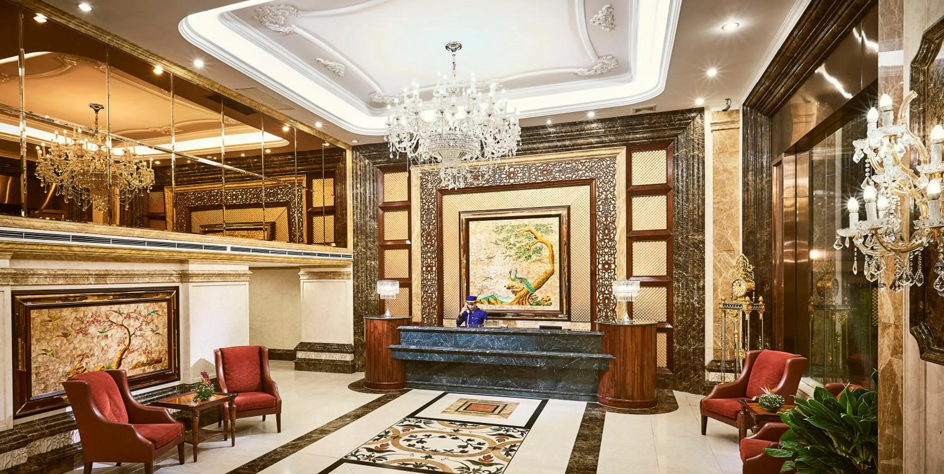 Lobby or reception in Windsor Plaza Hotel