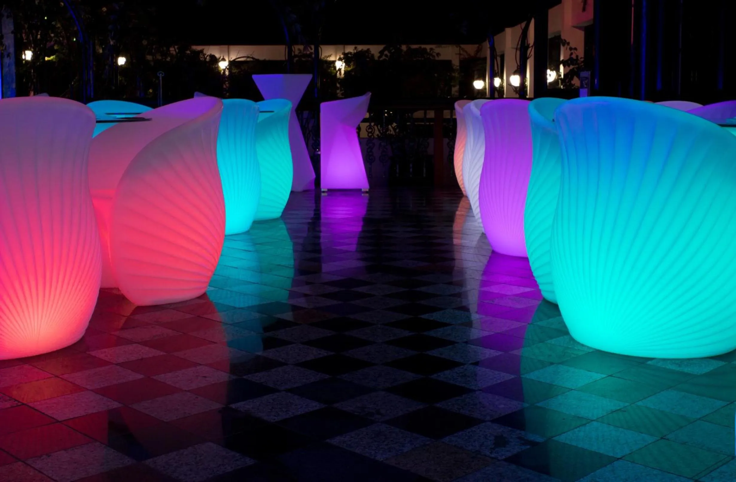 Restaurant/places to eat in Windsor Plaza Hotel