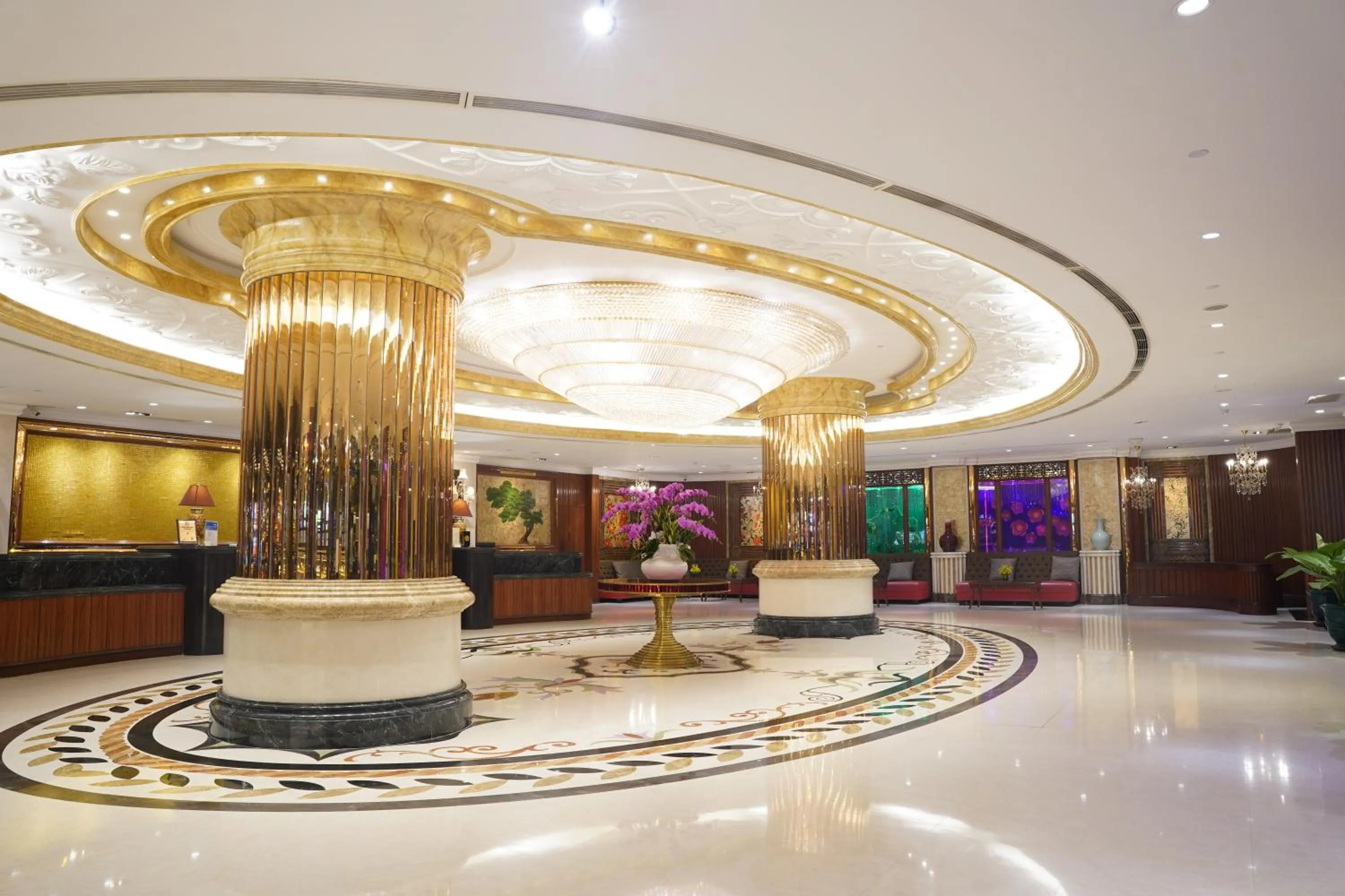 Lobby or reception in Windsor Plaza Hotel