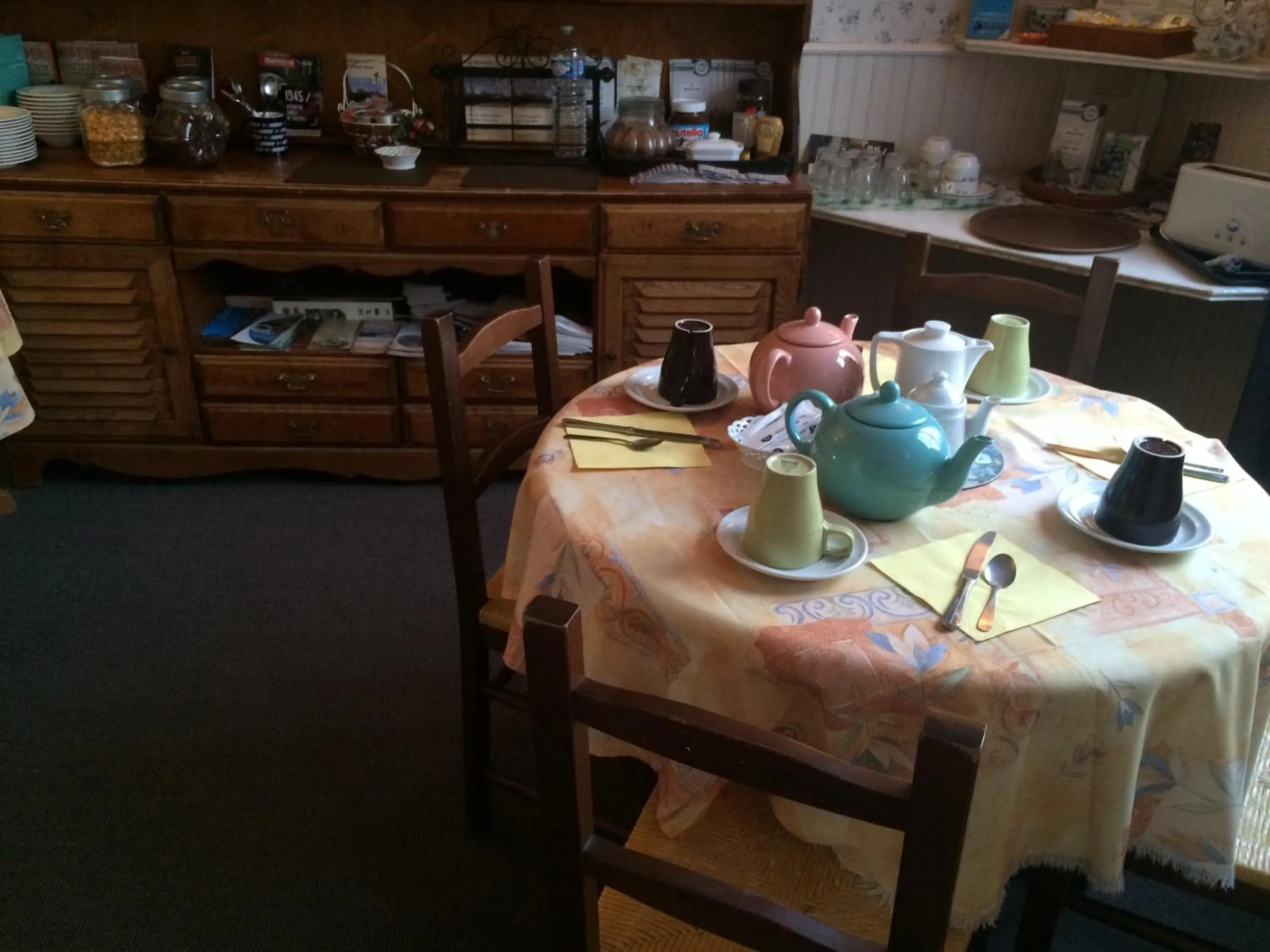 Restaurant/places to eat in Hotel Bernieres