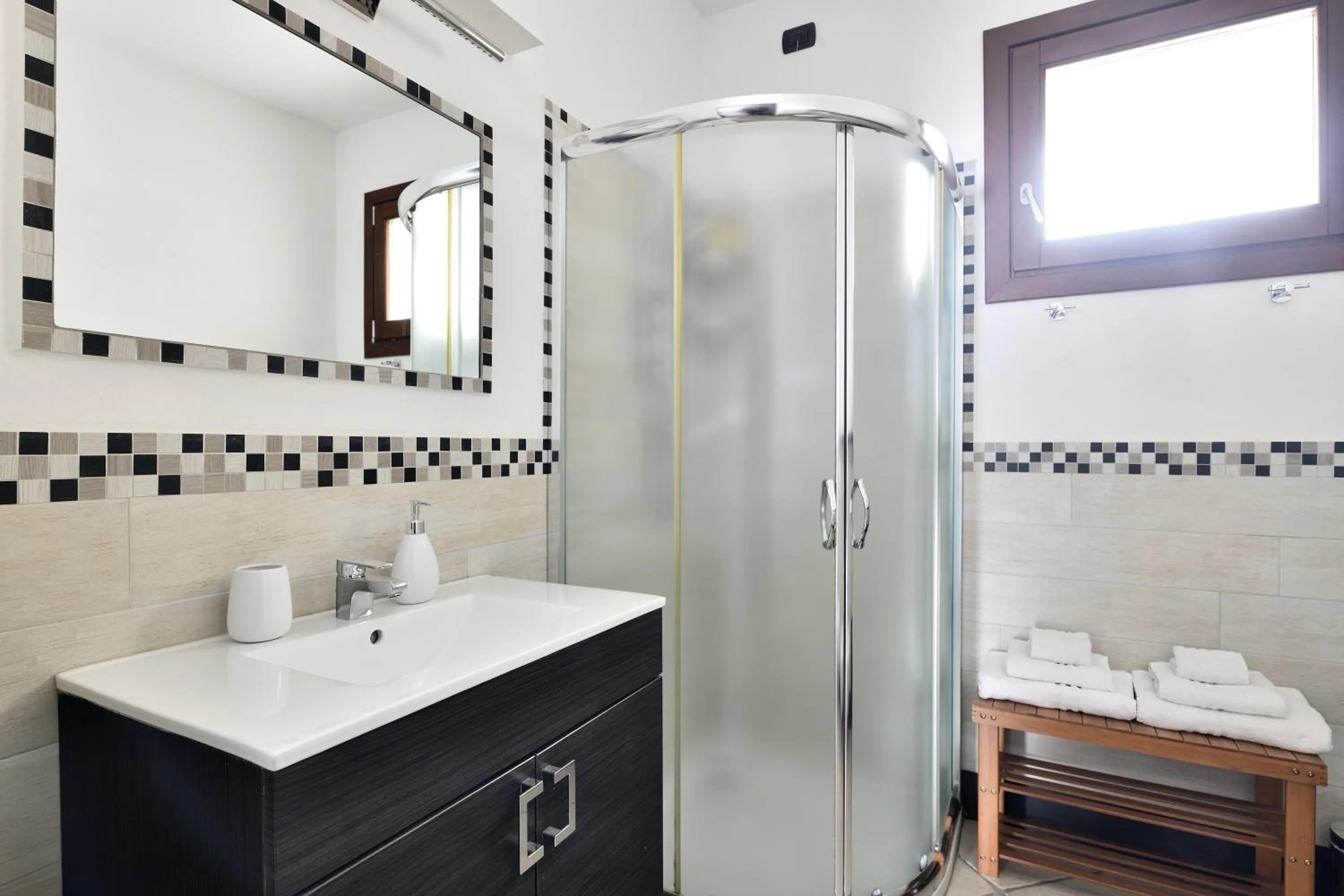 Shower in Al Vicoletto - Genuine Hospitality & Private Parking