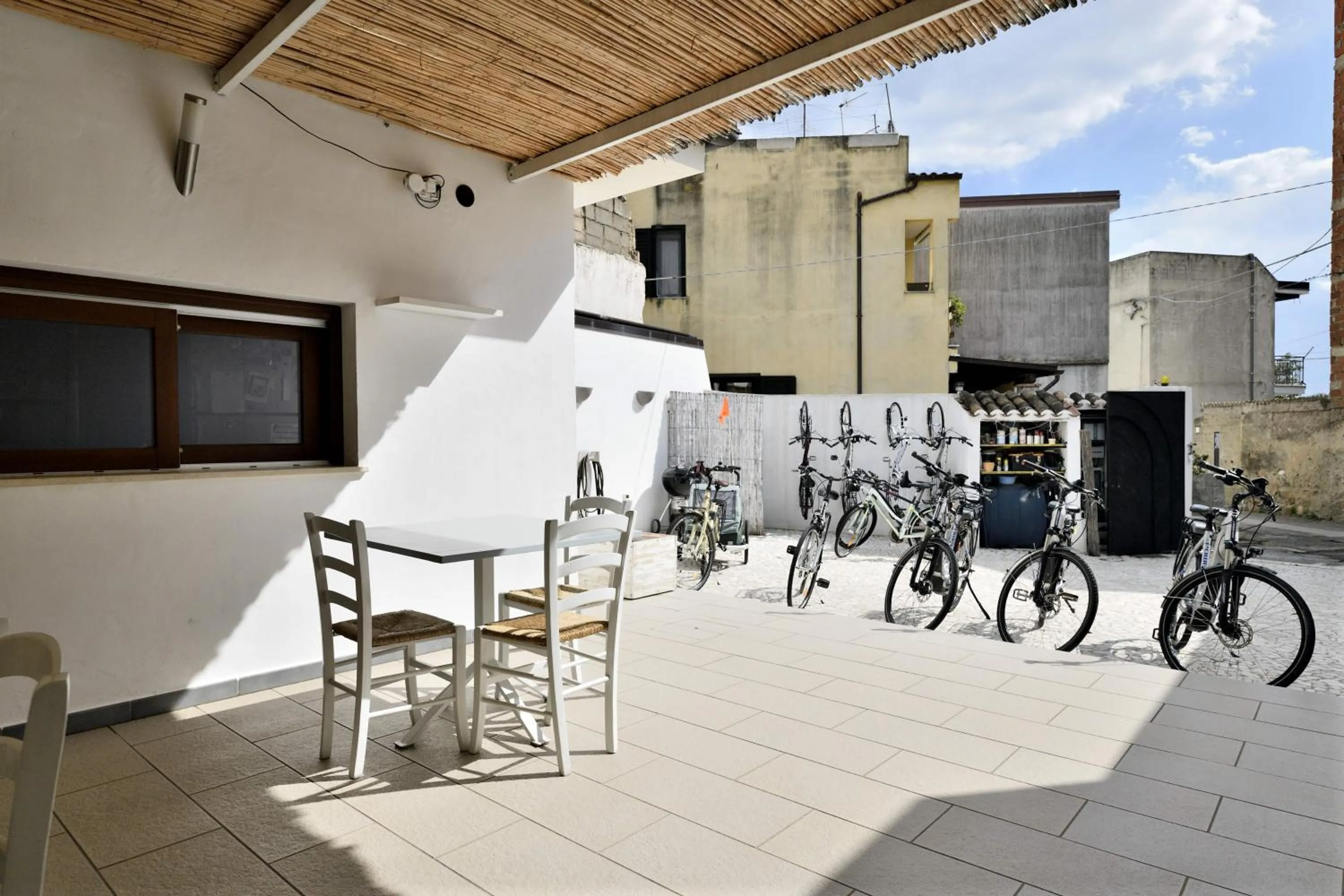 Day in Al Vicoletto - Genuine Hospitality & Private Parking
