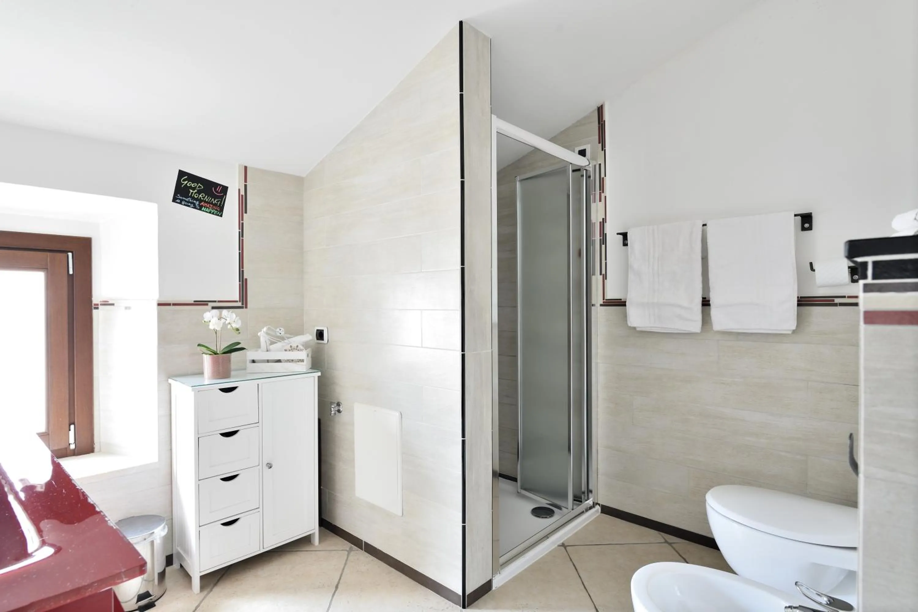 Shower in Al Vicoletto - Genuine Hospitality & Private Parking