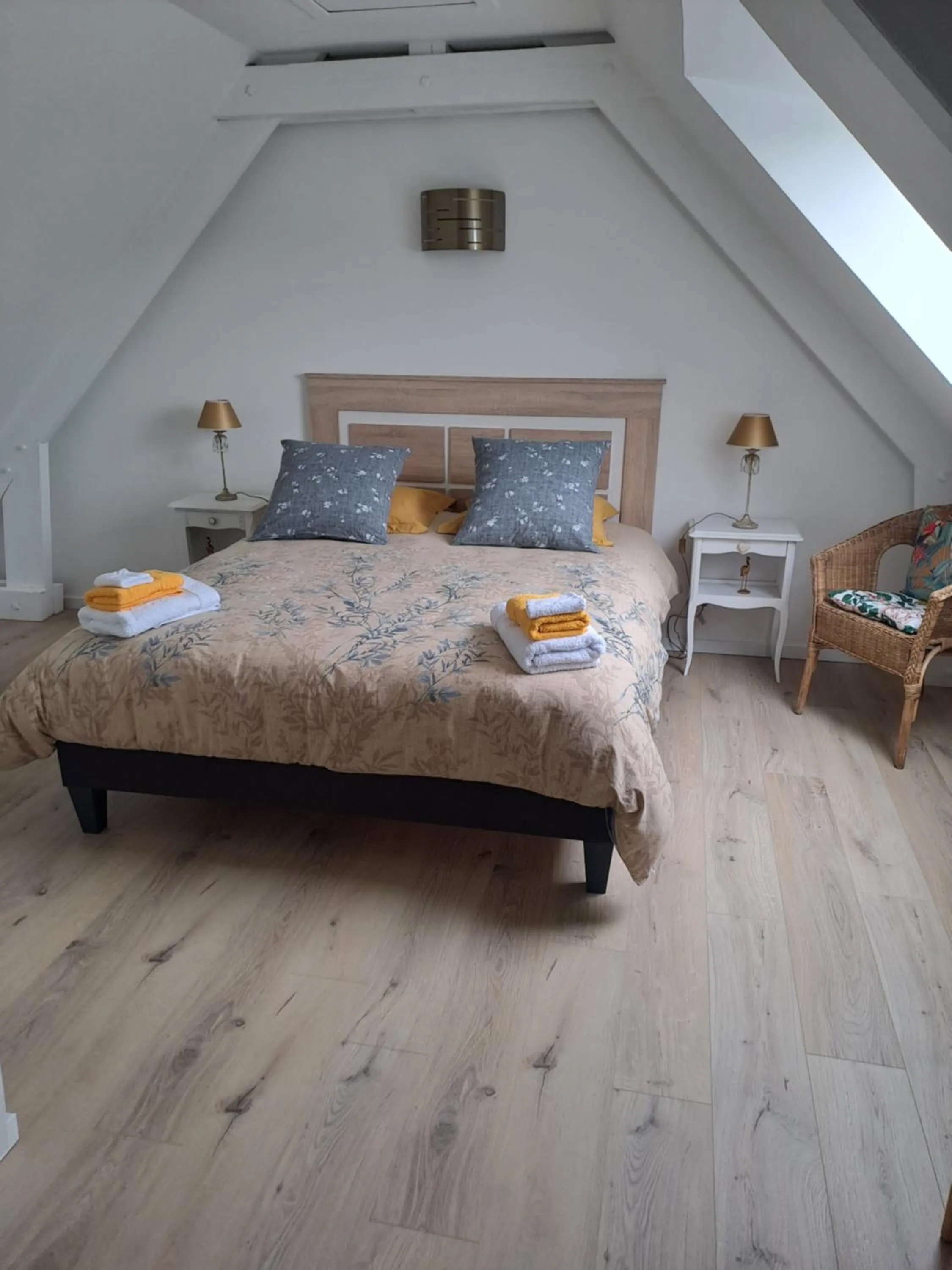 Photo of the whole room, Bed in Les grandes Masures B&B