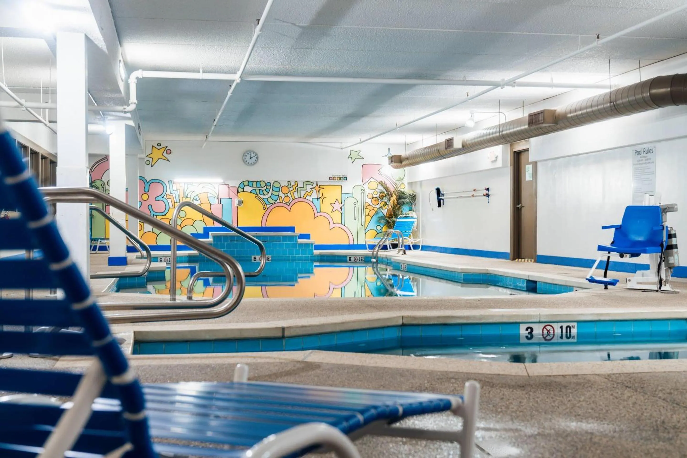 Swimming pool in Hotel Downstreet, an Ascend Collection Hotel