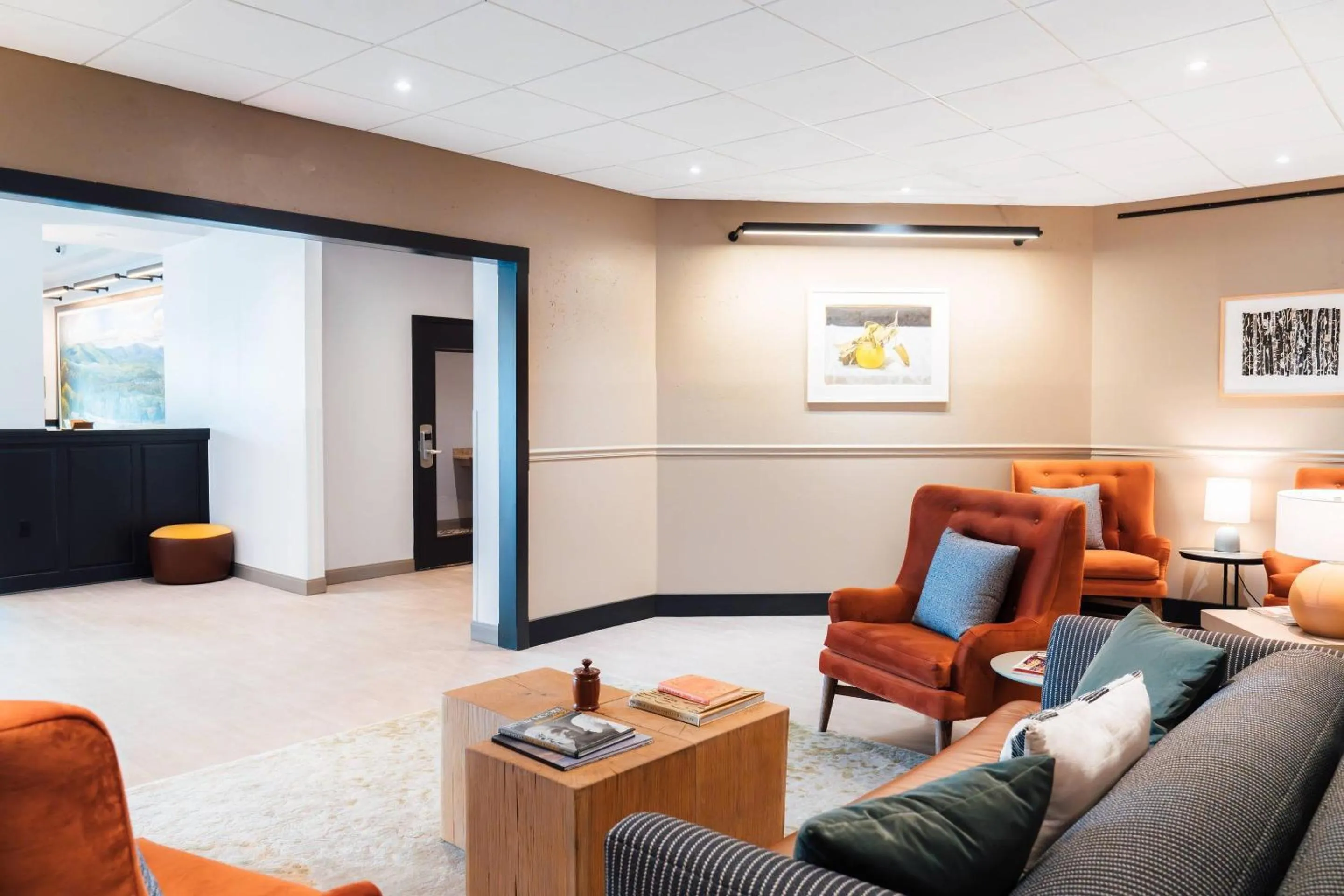Lobby or reception in Hotel Downstreet, an Ascend Collection Hotel