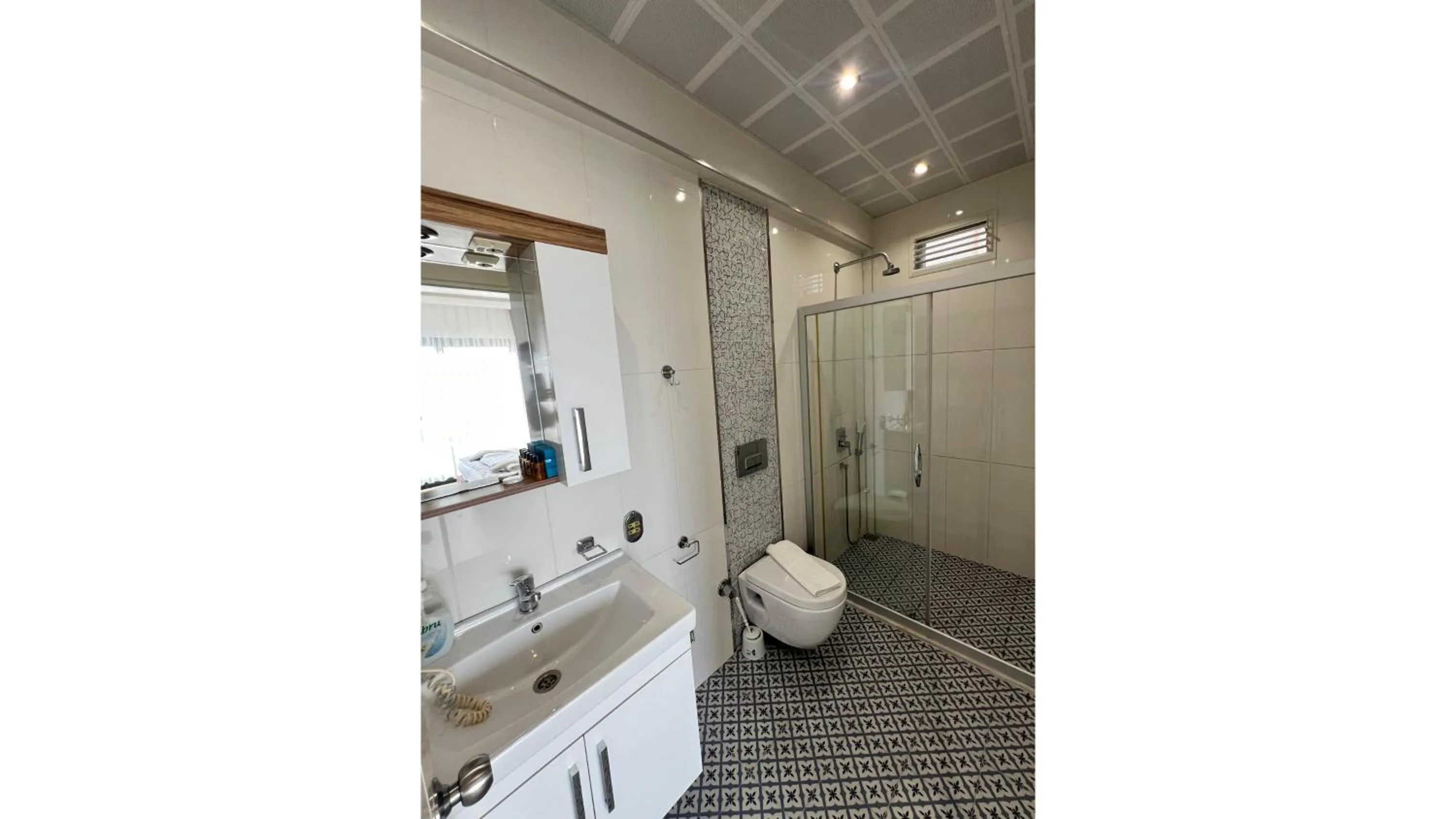 Bathroom in Sardunya Andifli Otel