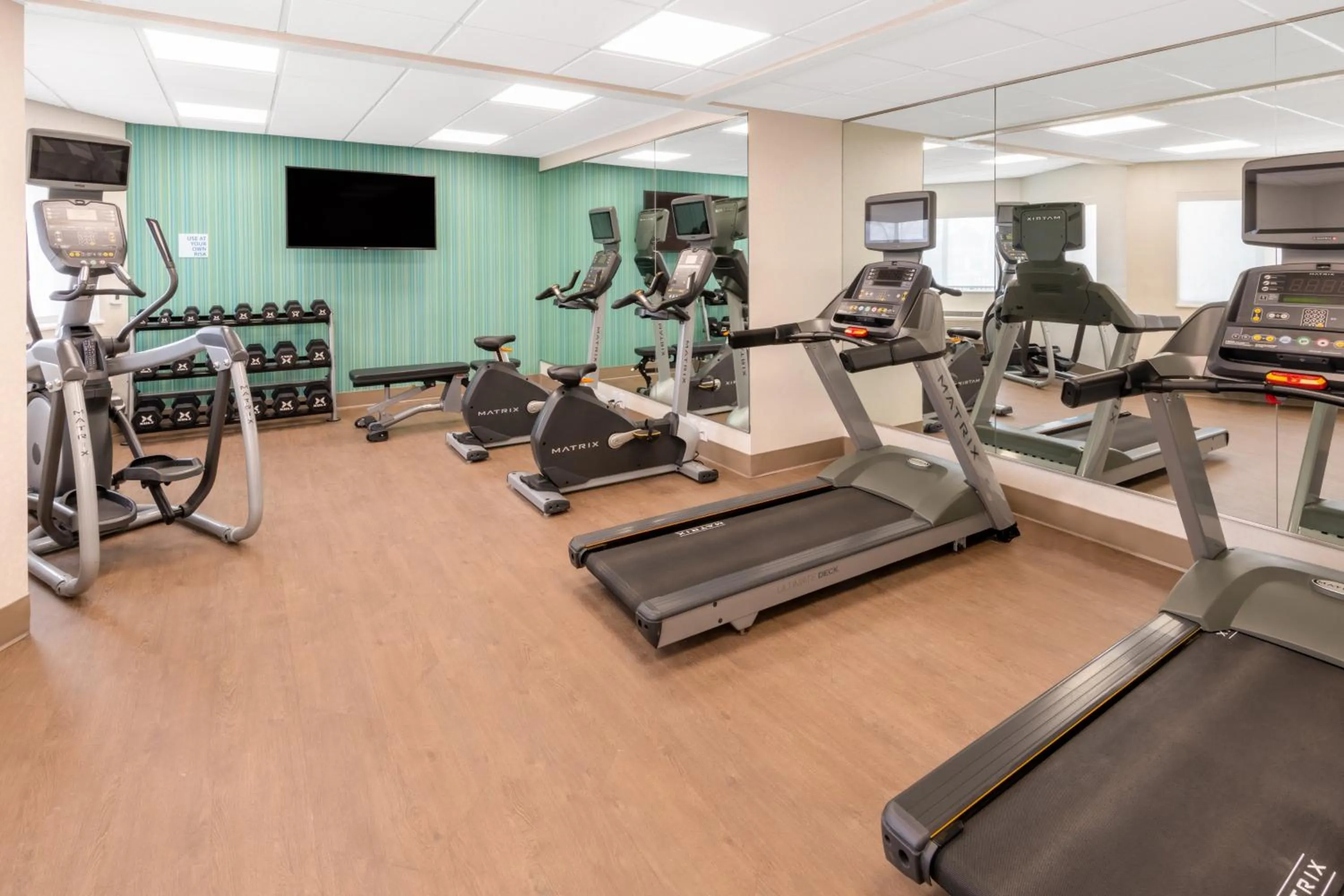 Fitness centre/facilities in Holiday Inn Express & Suites Colorado Springs-Airport by IHG